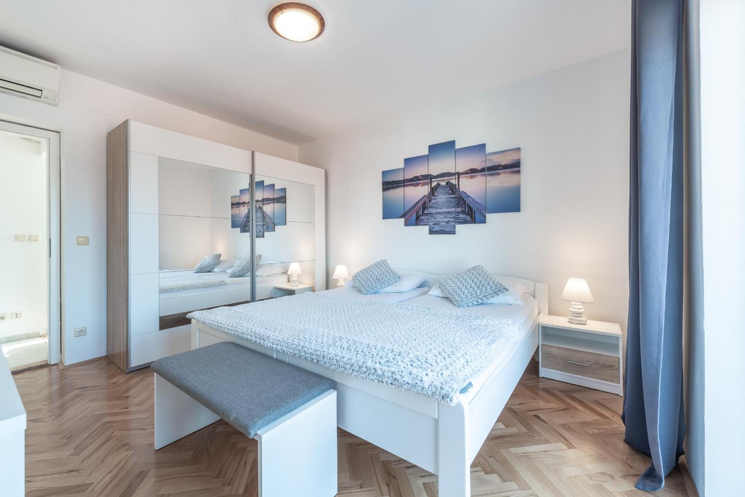 South Wind Apartments