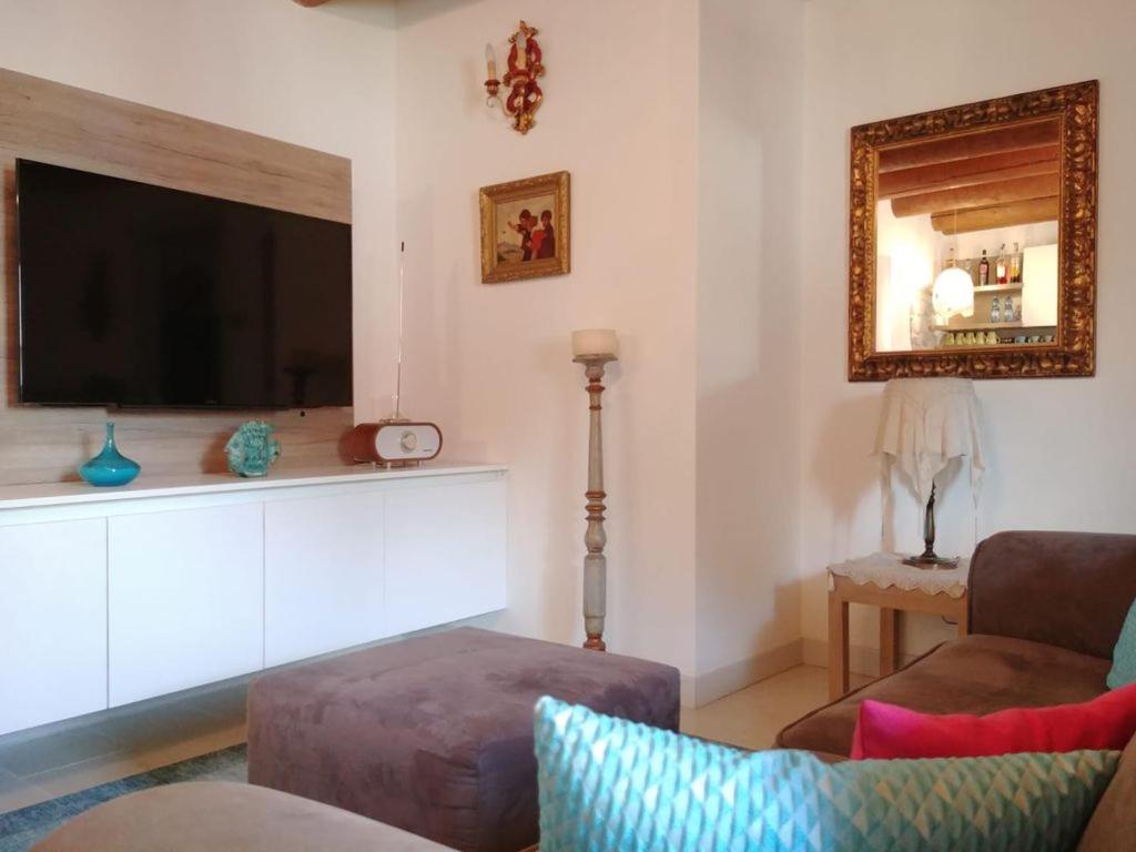 Vera Home