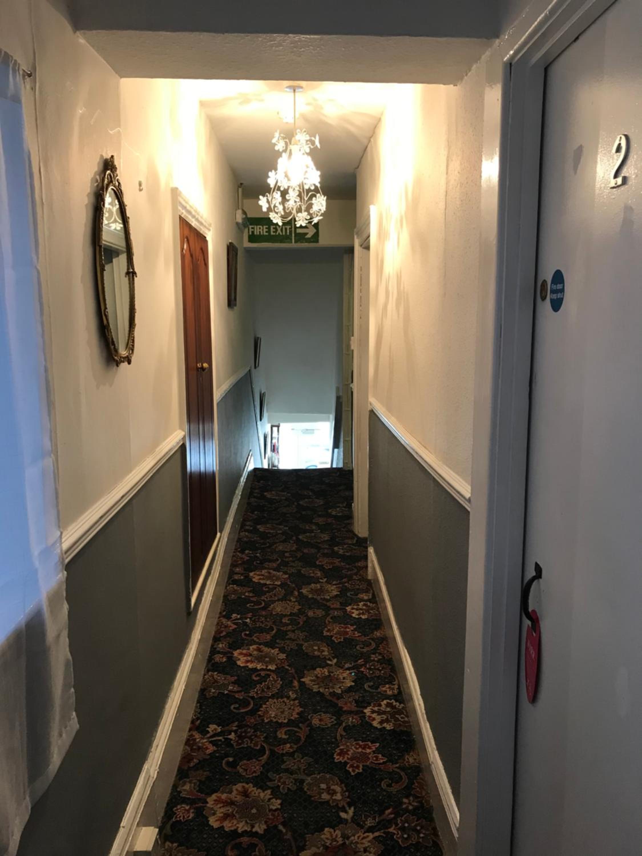Photo 18