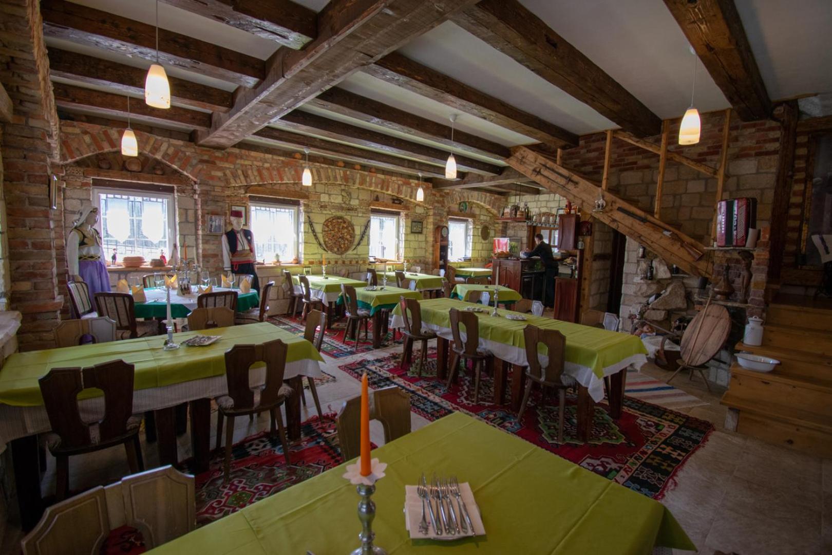restaurant