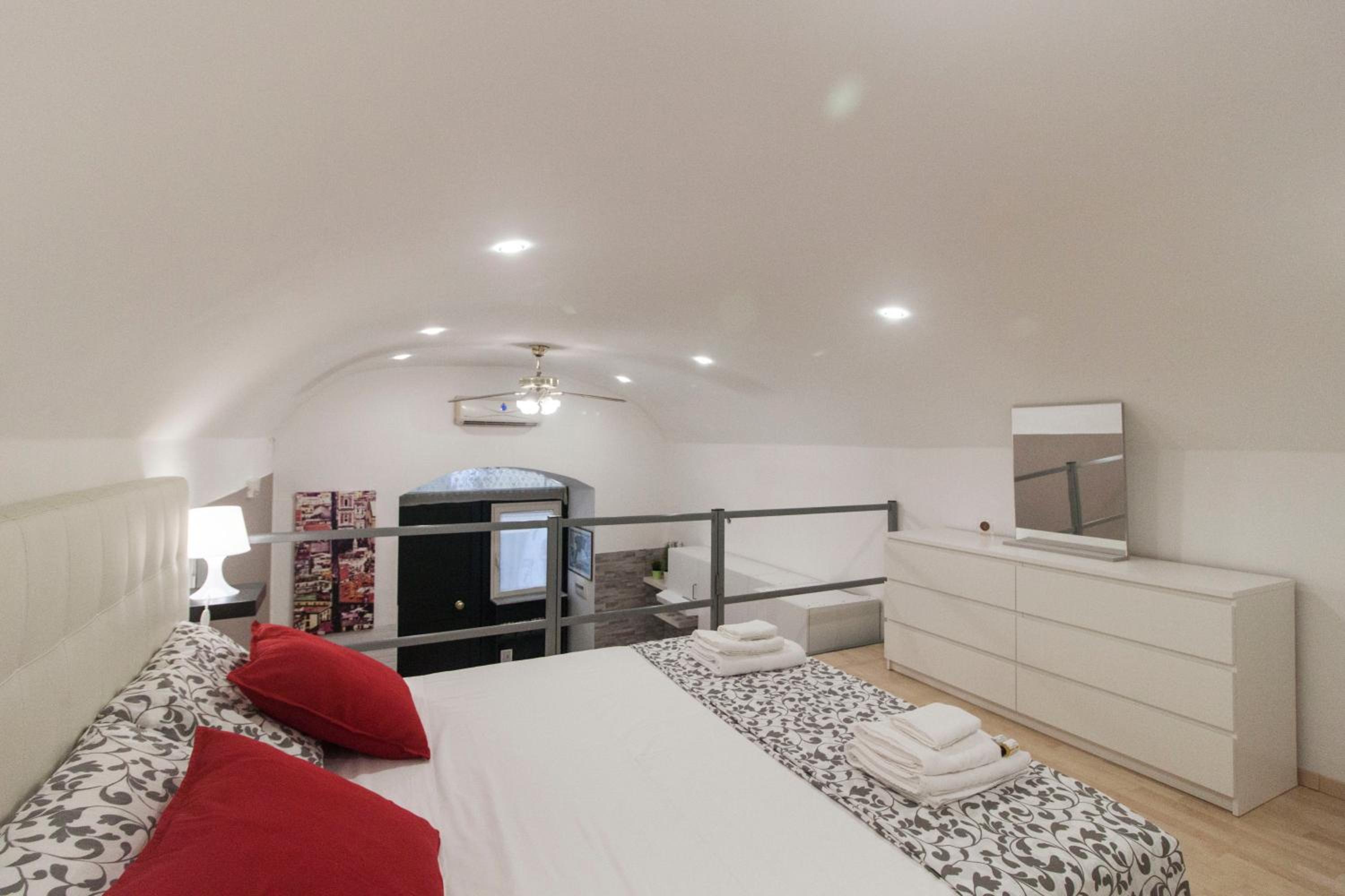 Olina Apartments