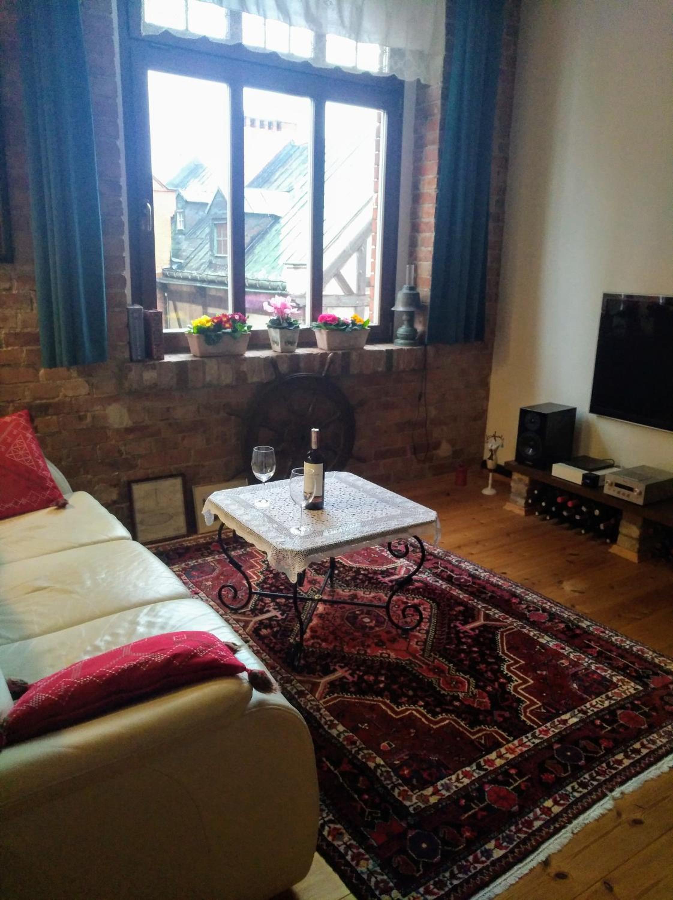 Apartament w Zabytkowej Kamienicy, Stare Miasto