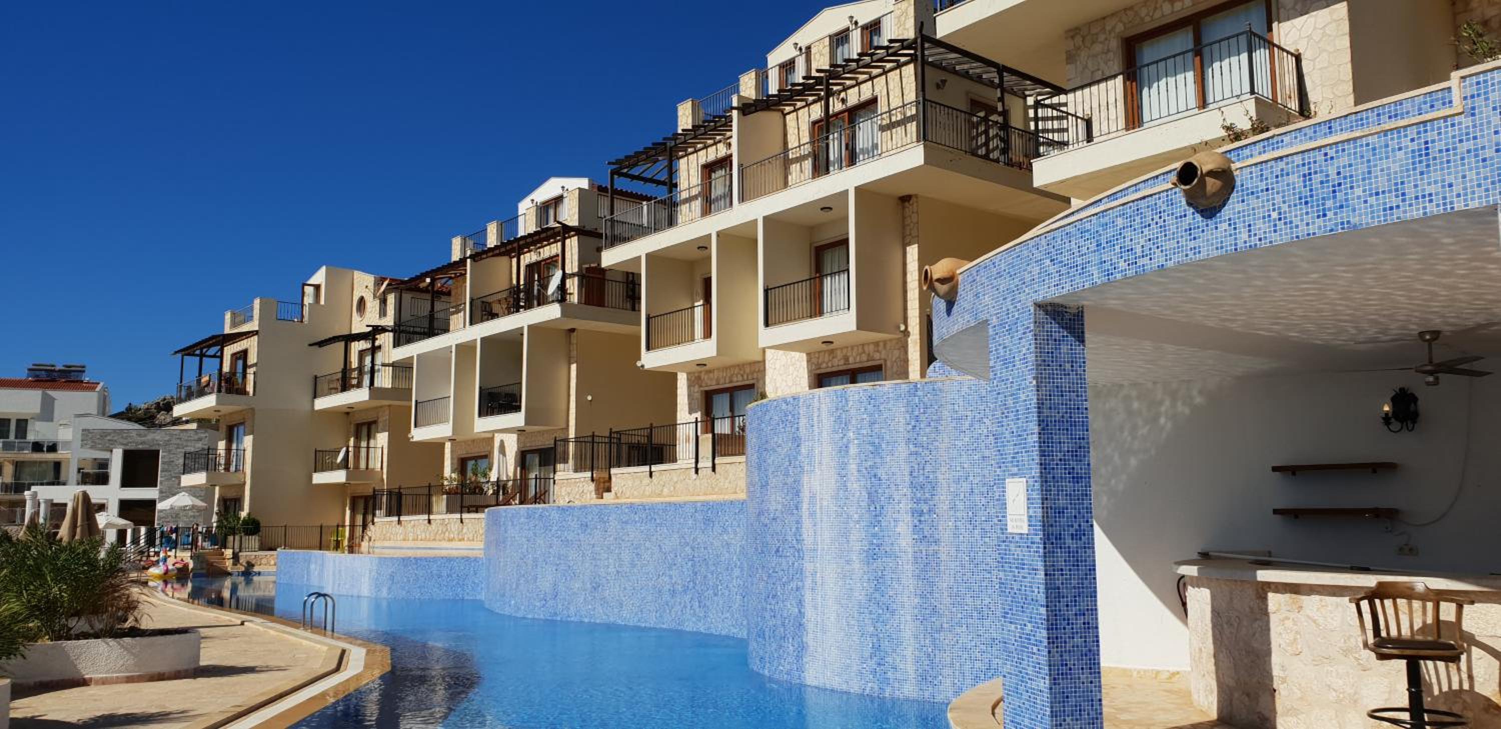 Carla Apart Kalkan