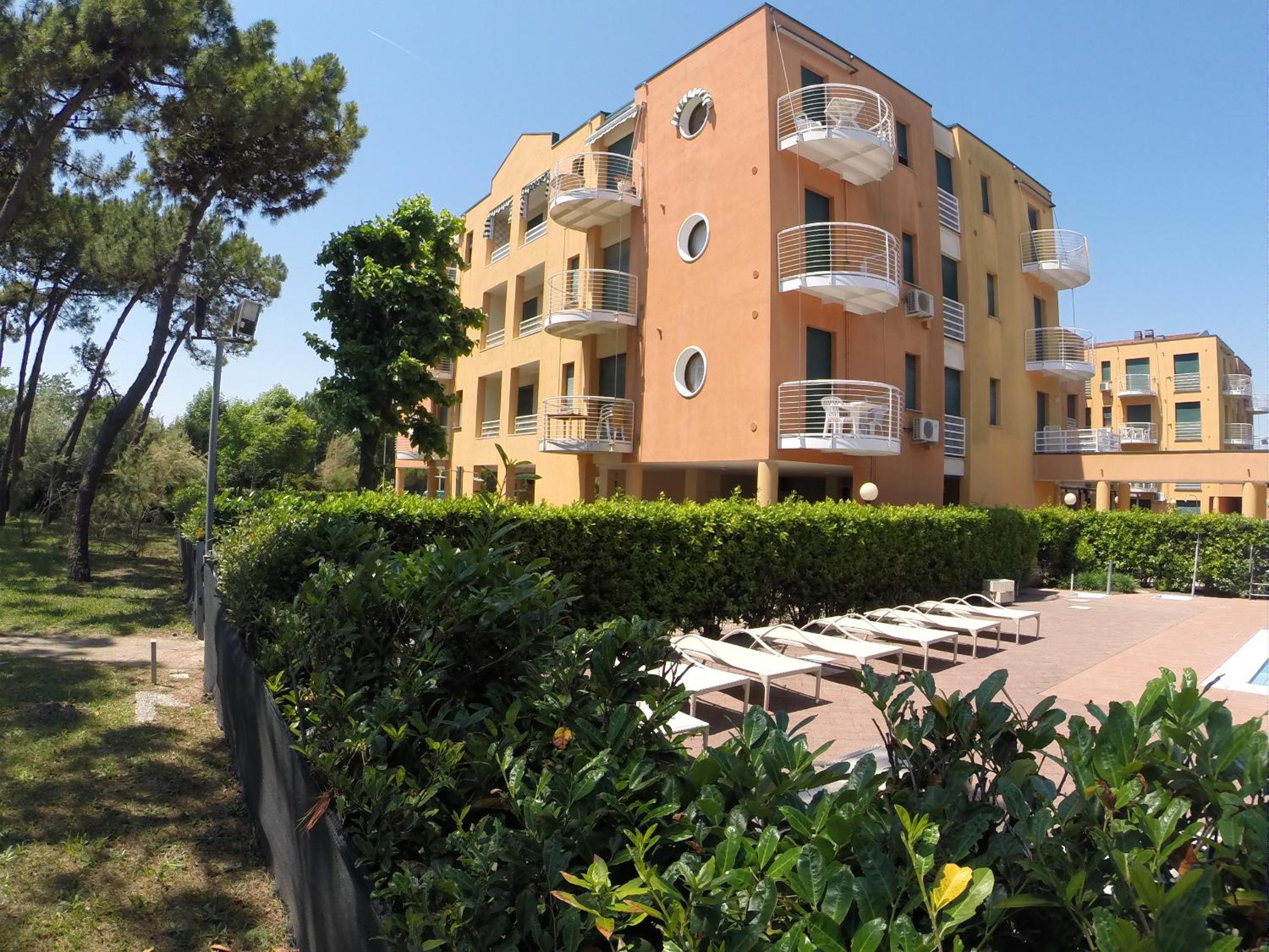 Corallo Cavallino view 2