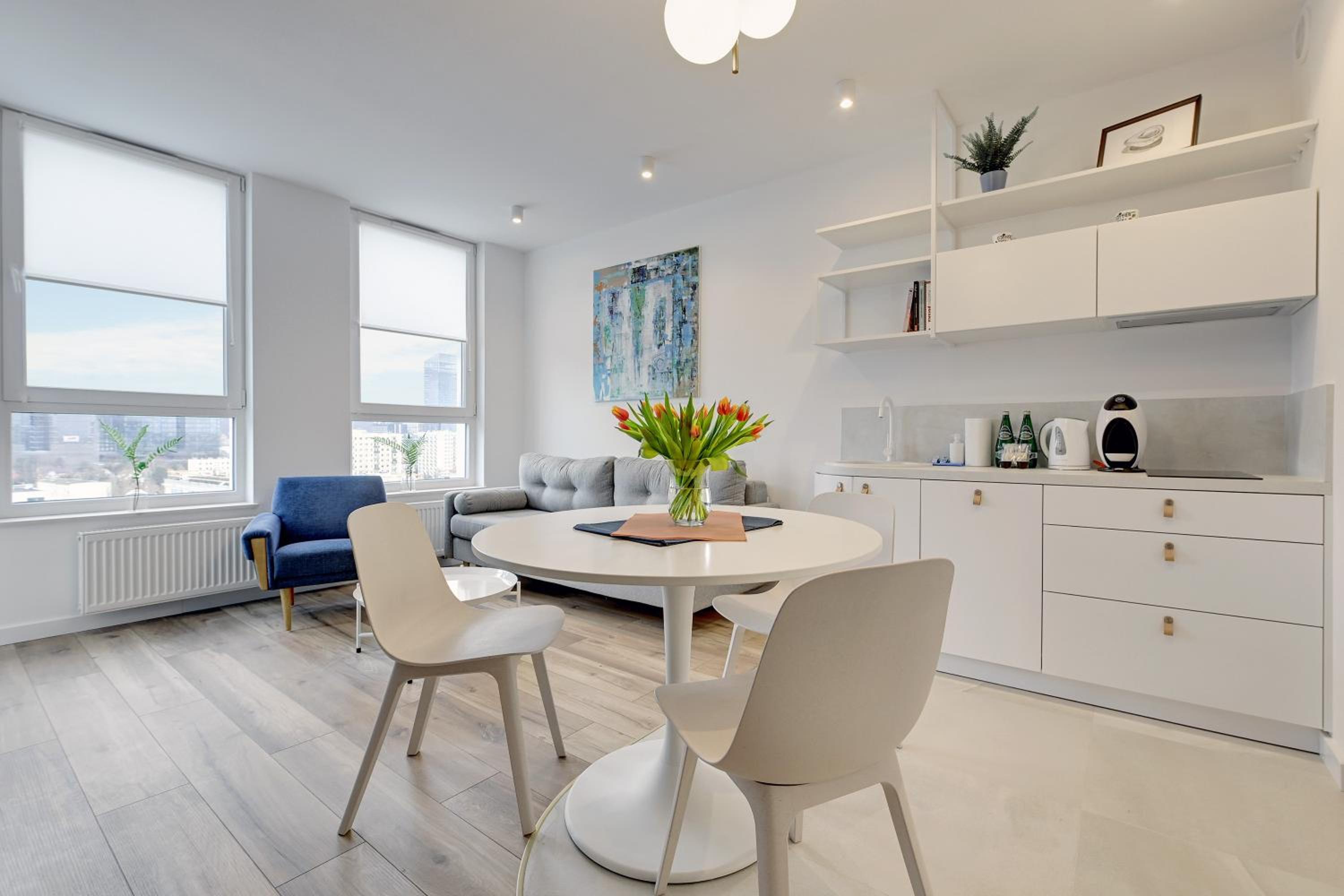 Platinium Top Floor City View