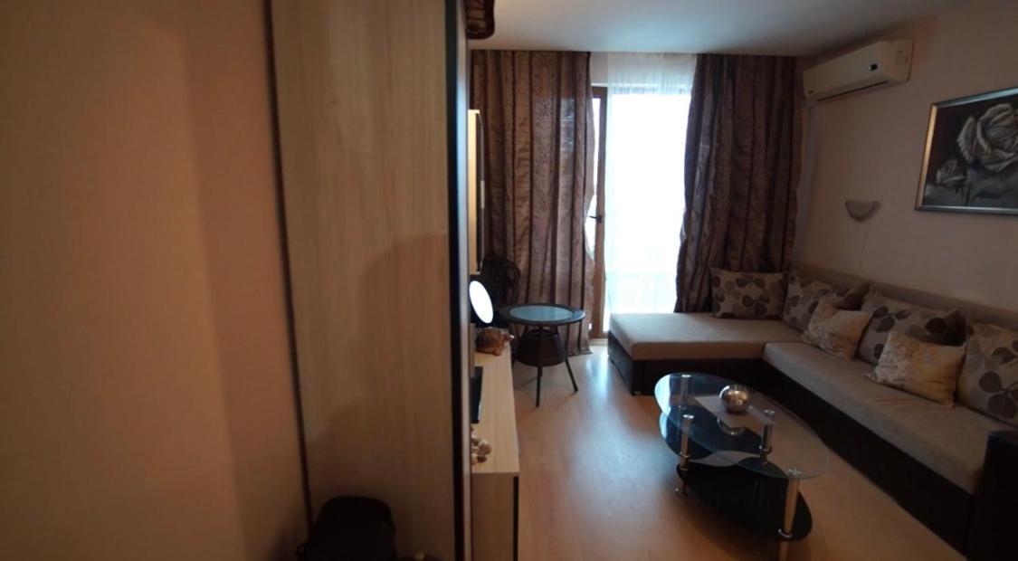 Photo 44