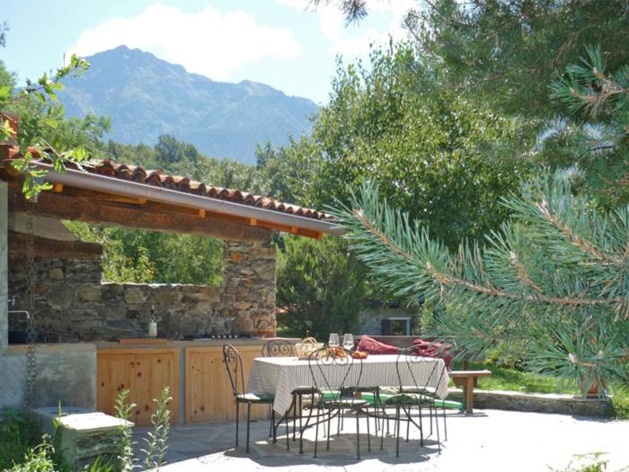Villa Erica con piscina privata sul lago di Como