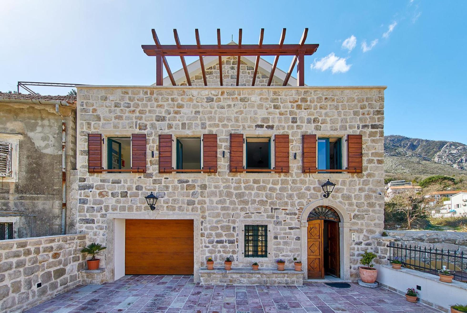 Villa Emily