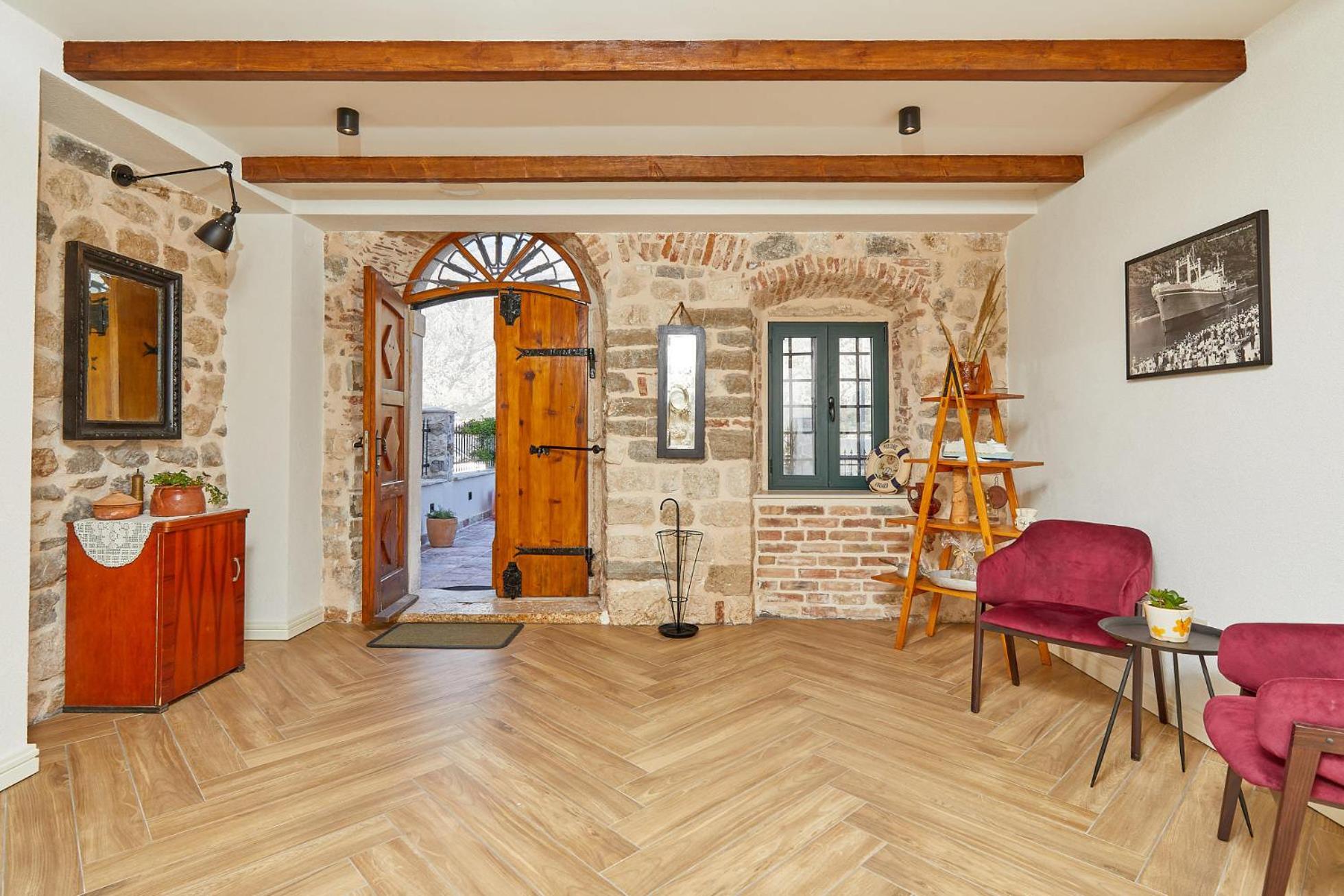 Villa Emily view 3