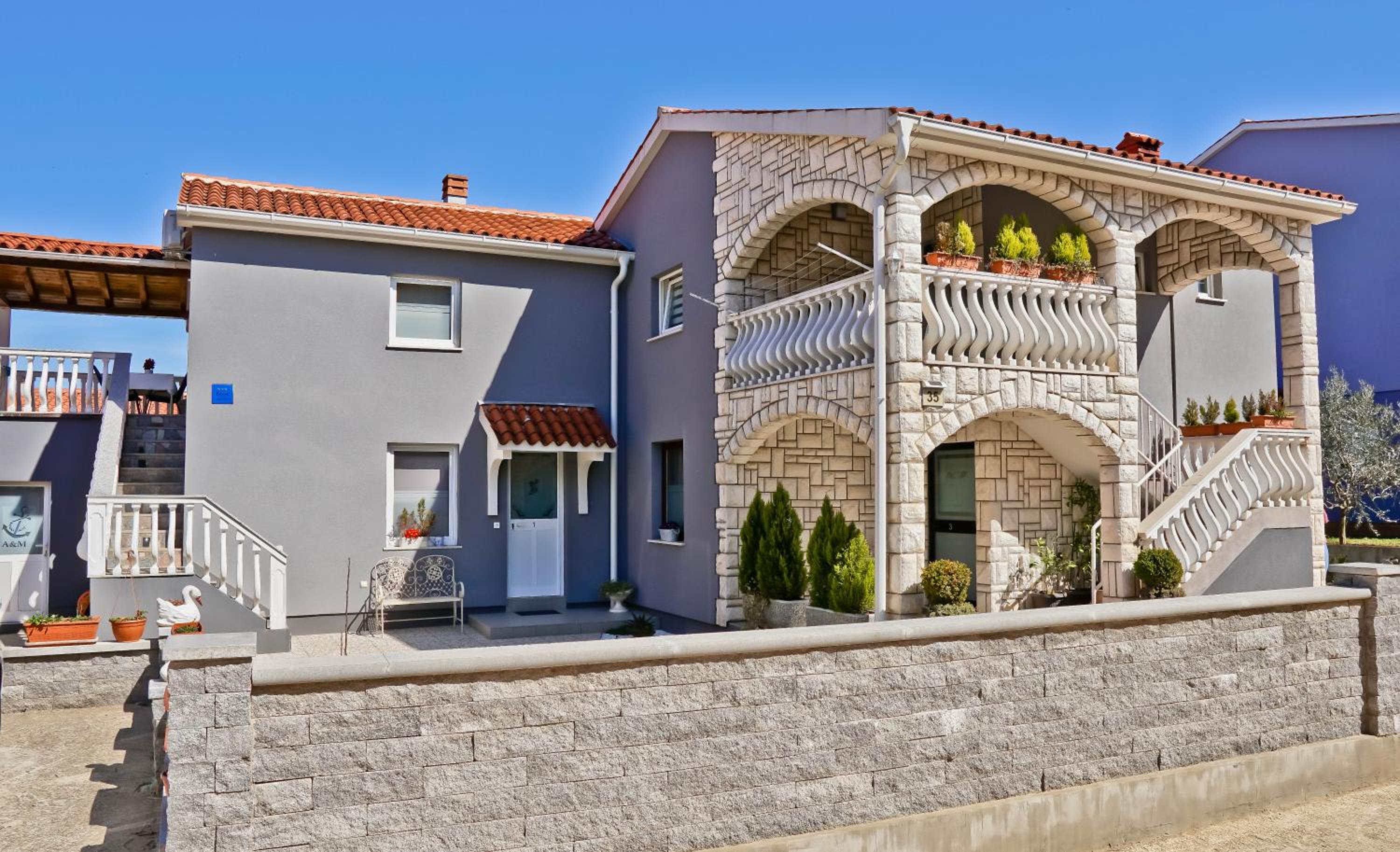 Apartments LIMIA