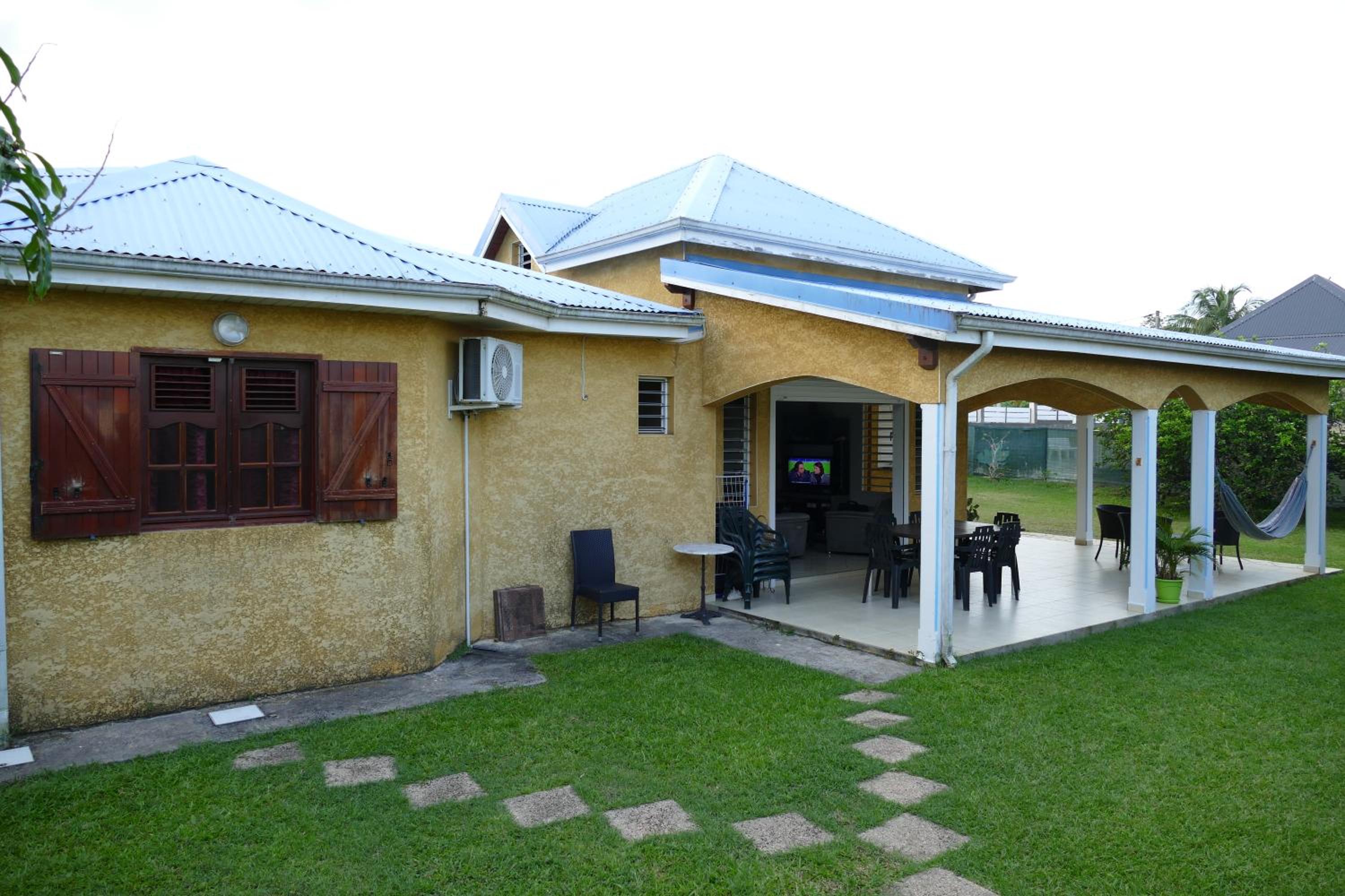 la villa bois-rada view 3