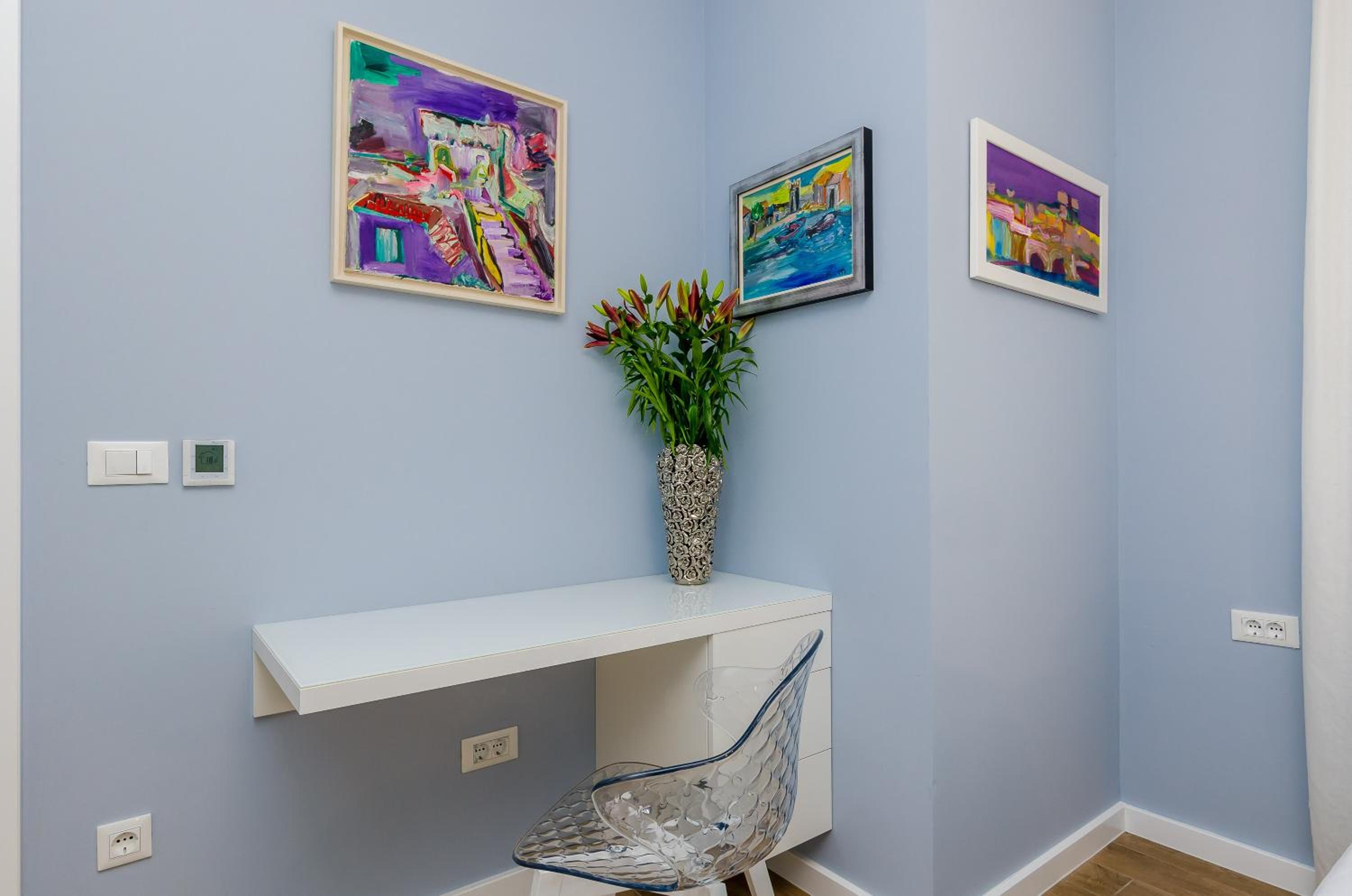 New Art Apartment