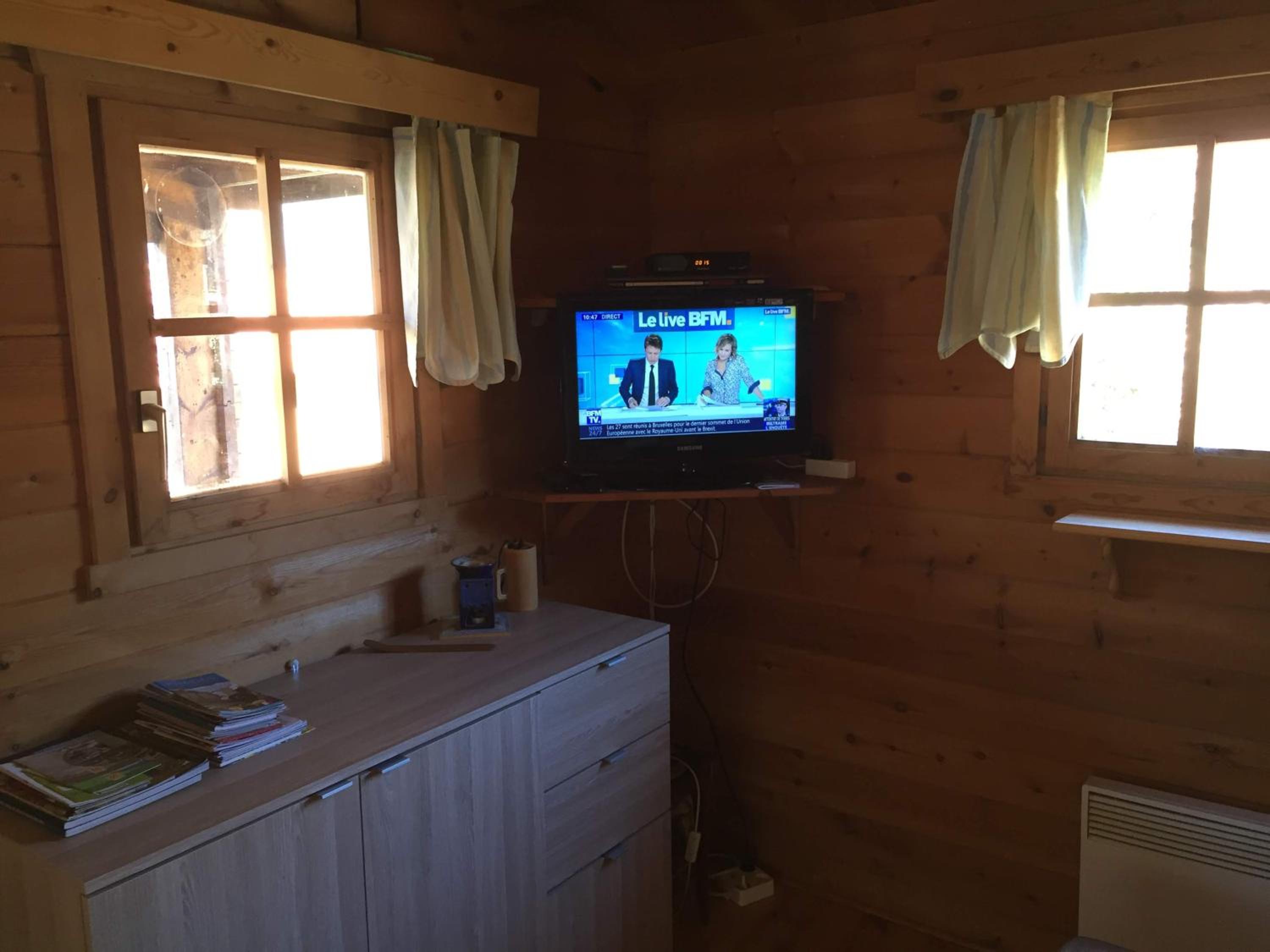 Photo 19
