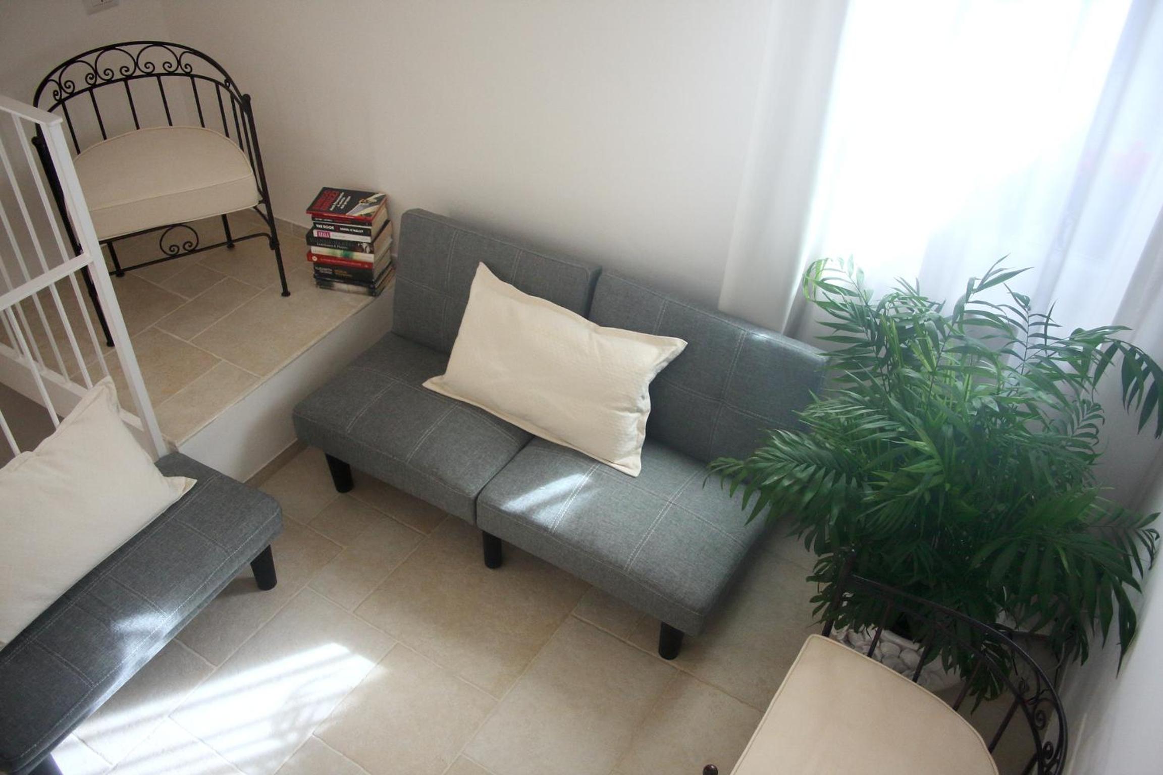 Photo 33