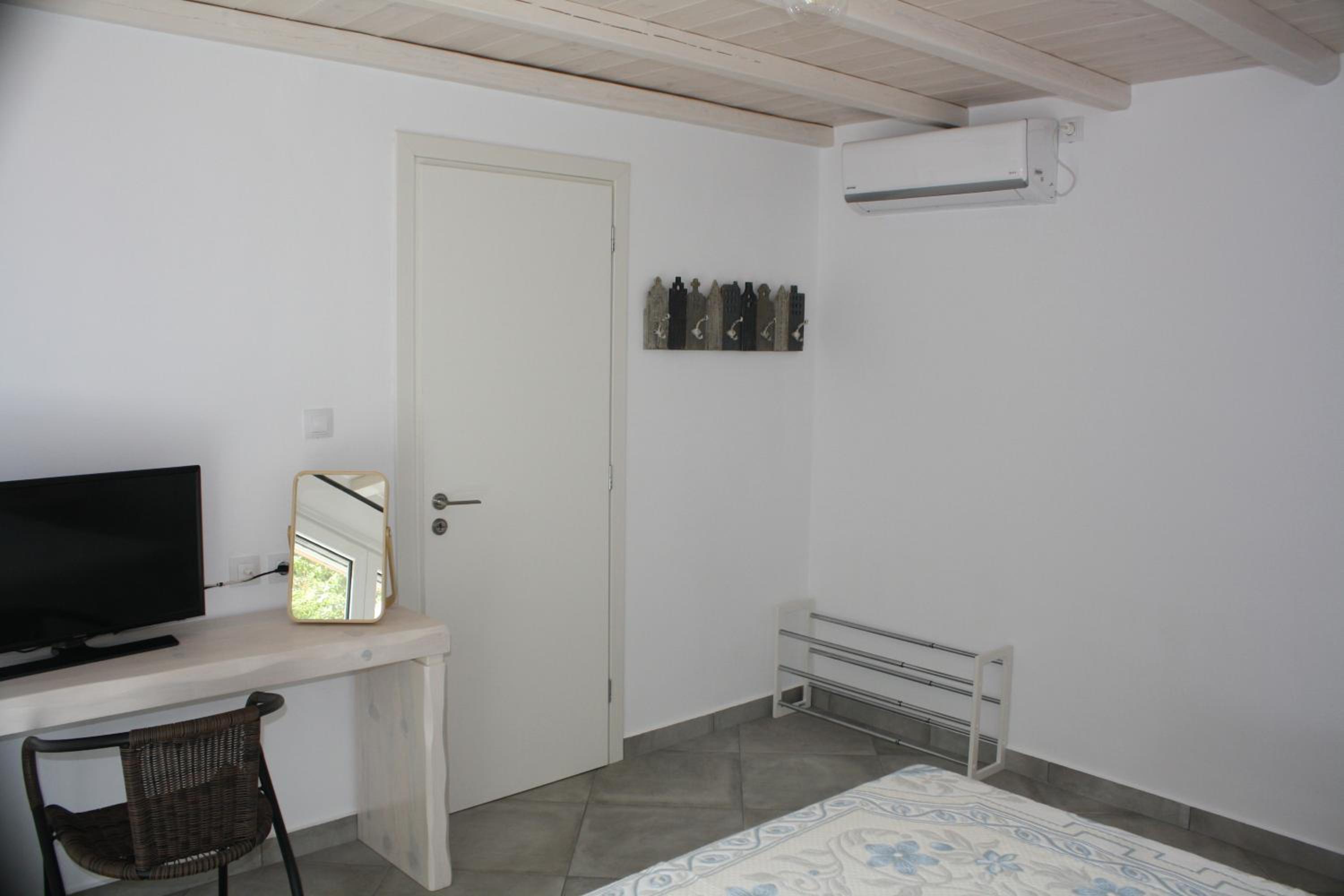 Photo 31