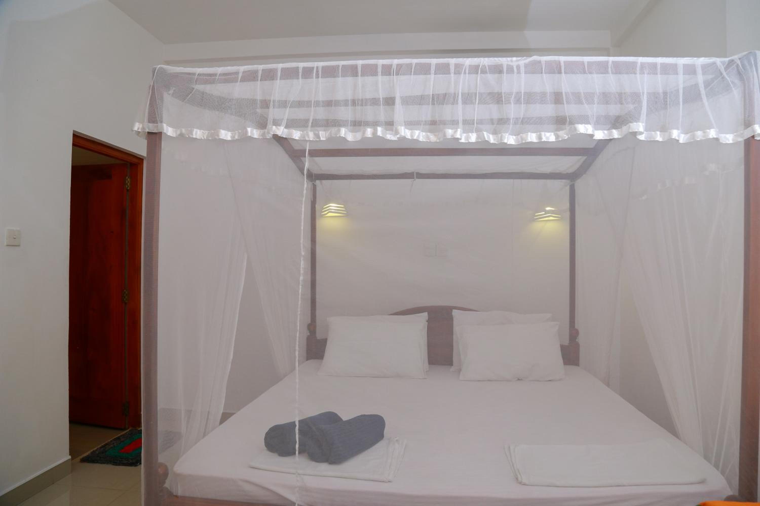 THE KING APARTMENT
