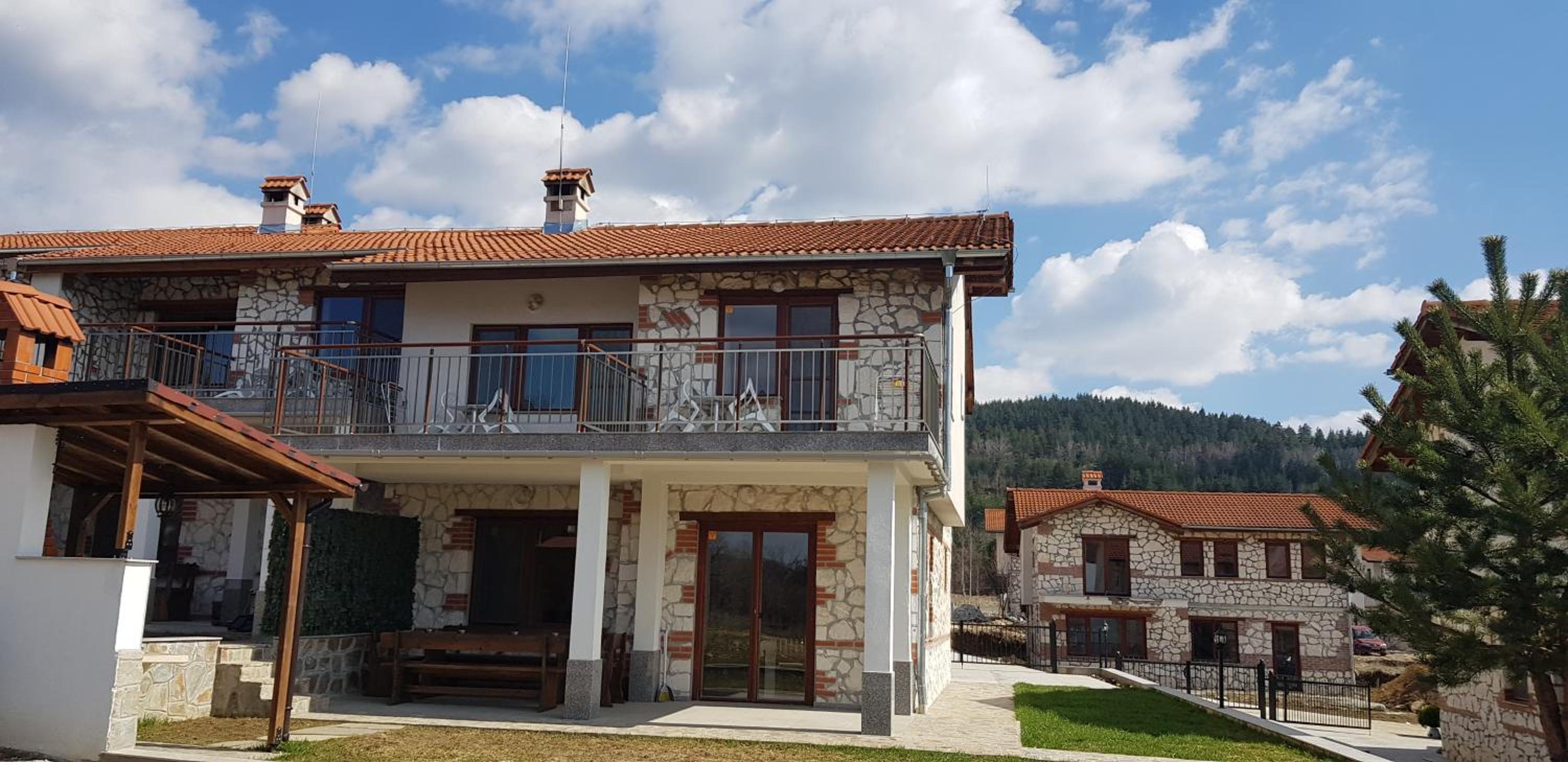 Ilievi Guest Houses