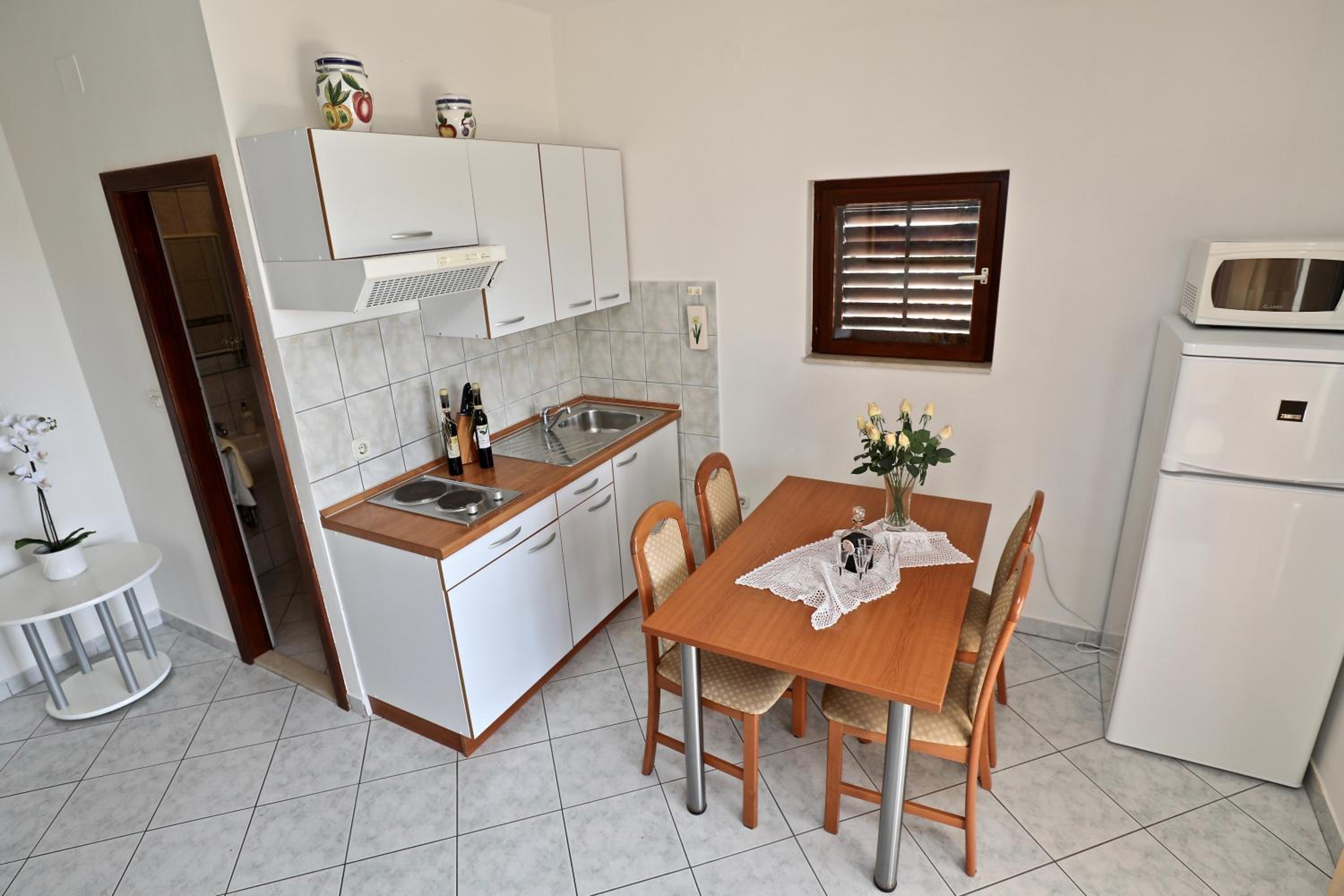 Apartments IDA Sucuraj