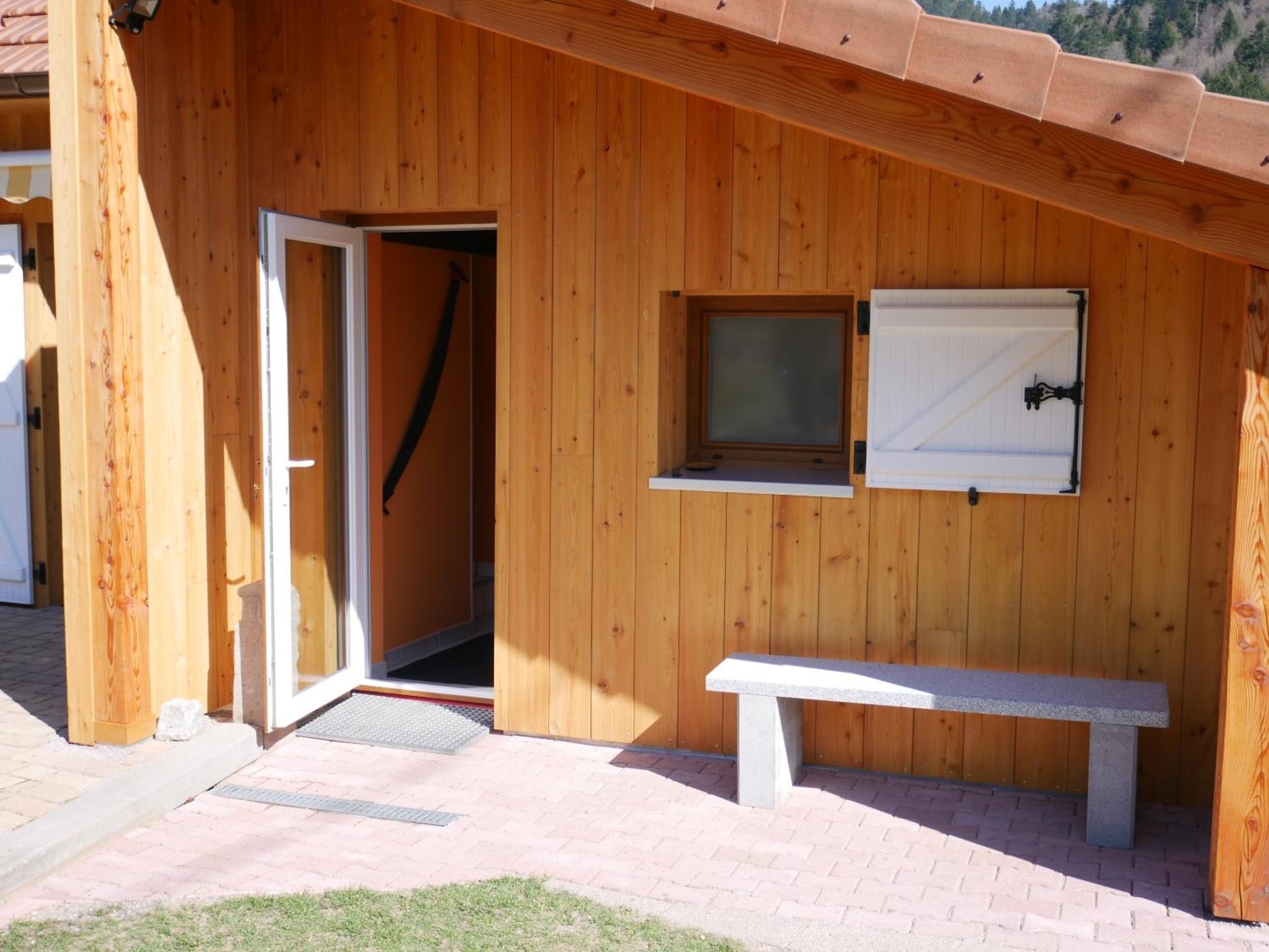 Chalet pour amoureux de la nature avec vue sur le lac de Retournemer photo 2