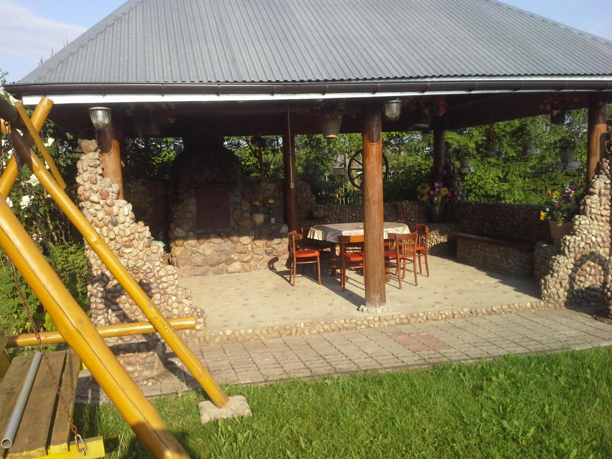 Photo 10