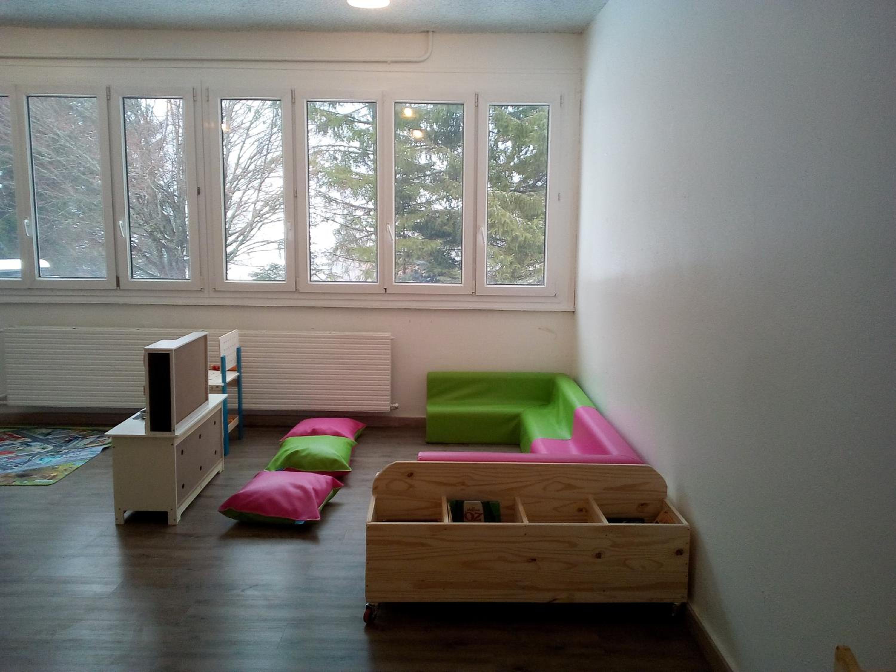 Photo 9