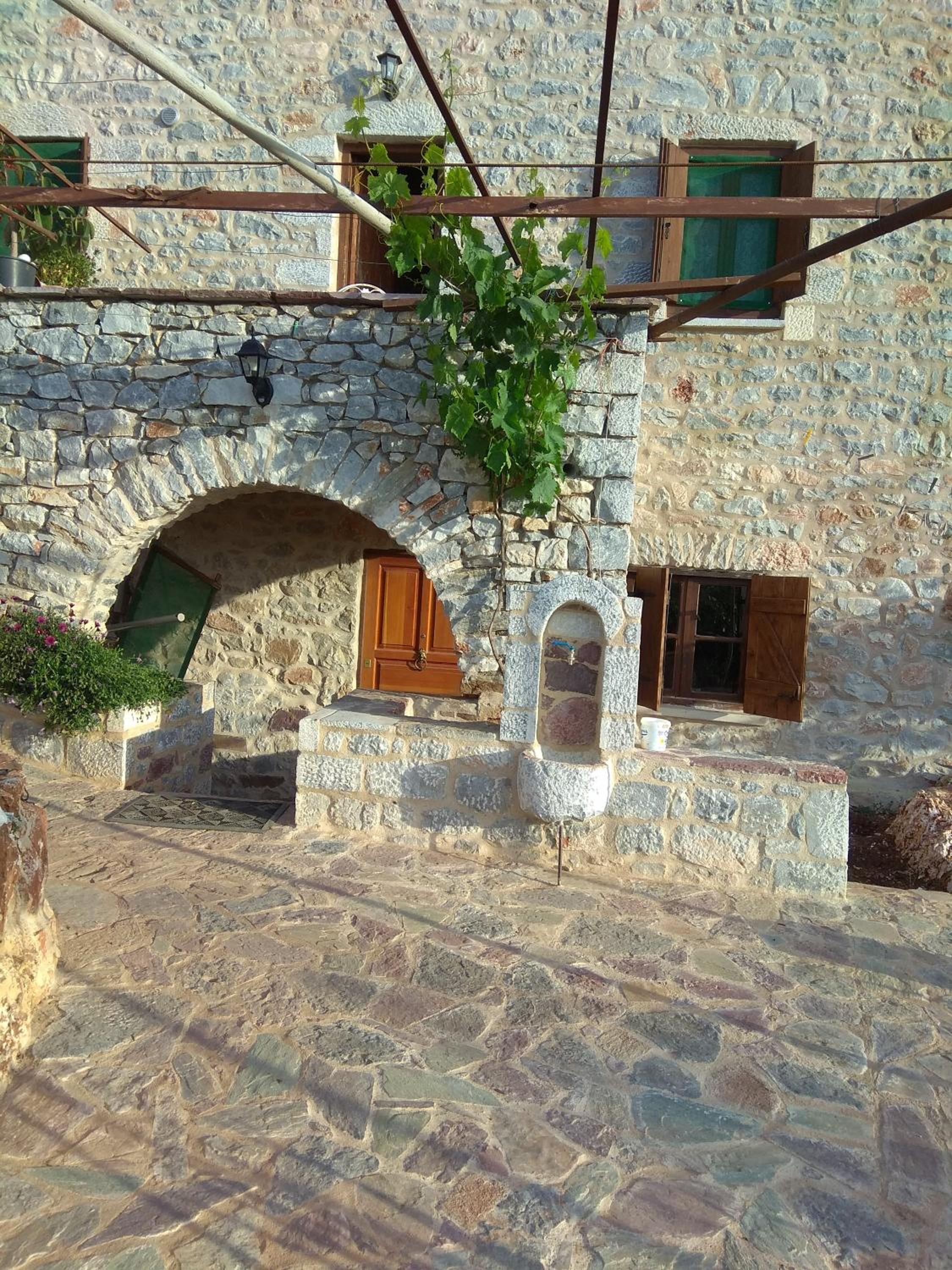 Photo 33