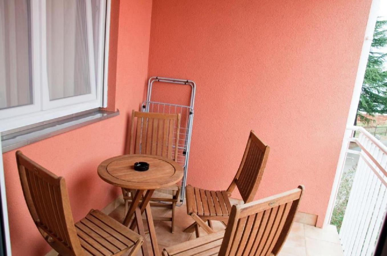 ROZA Apartment view 3