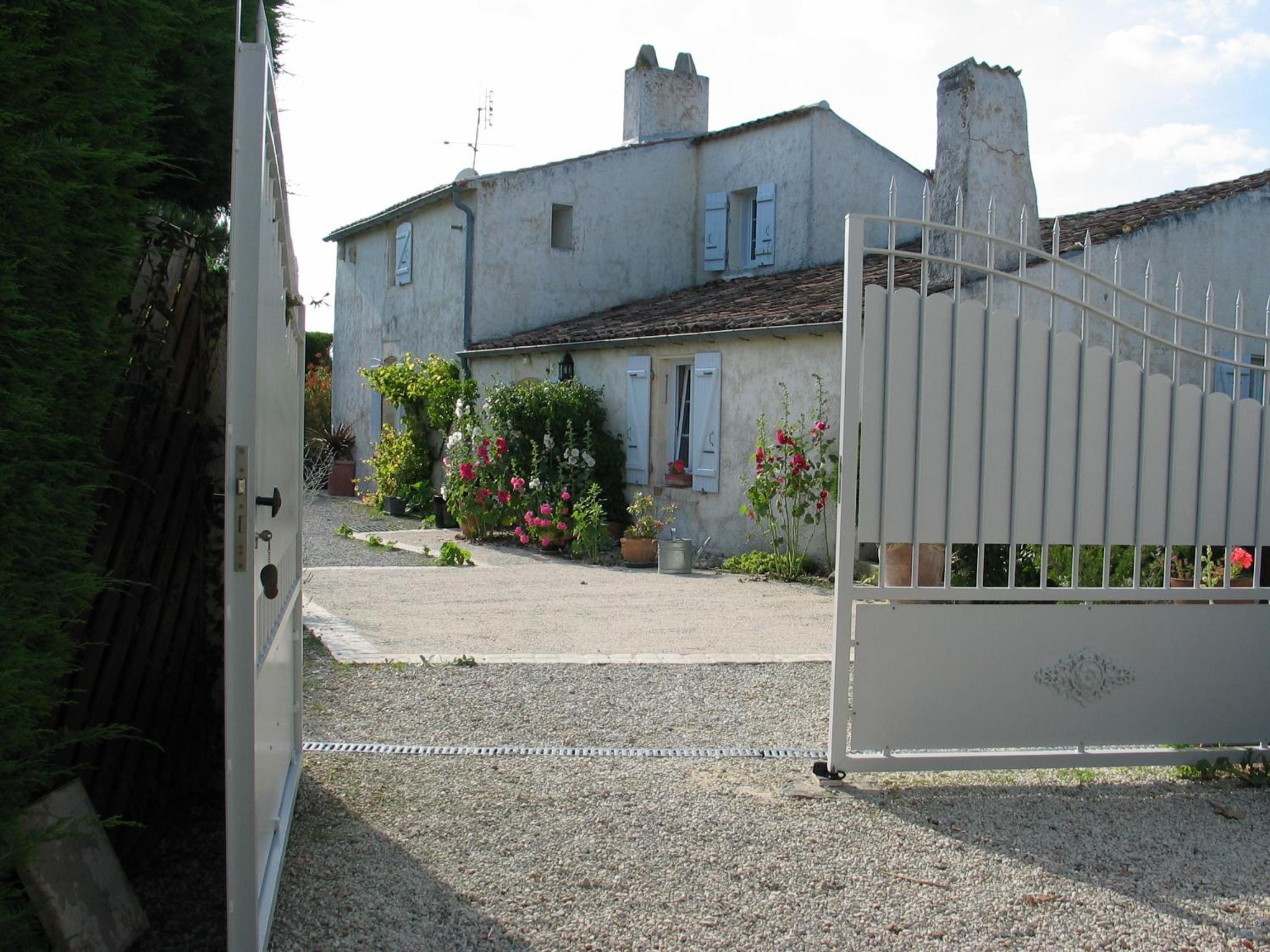 Chambres d'Hotes Le Logis du Port Paradis - Property Image 24