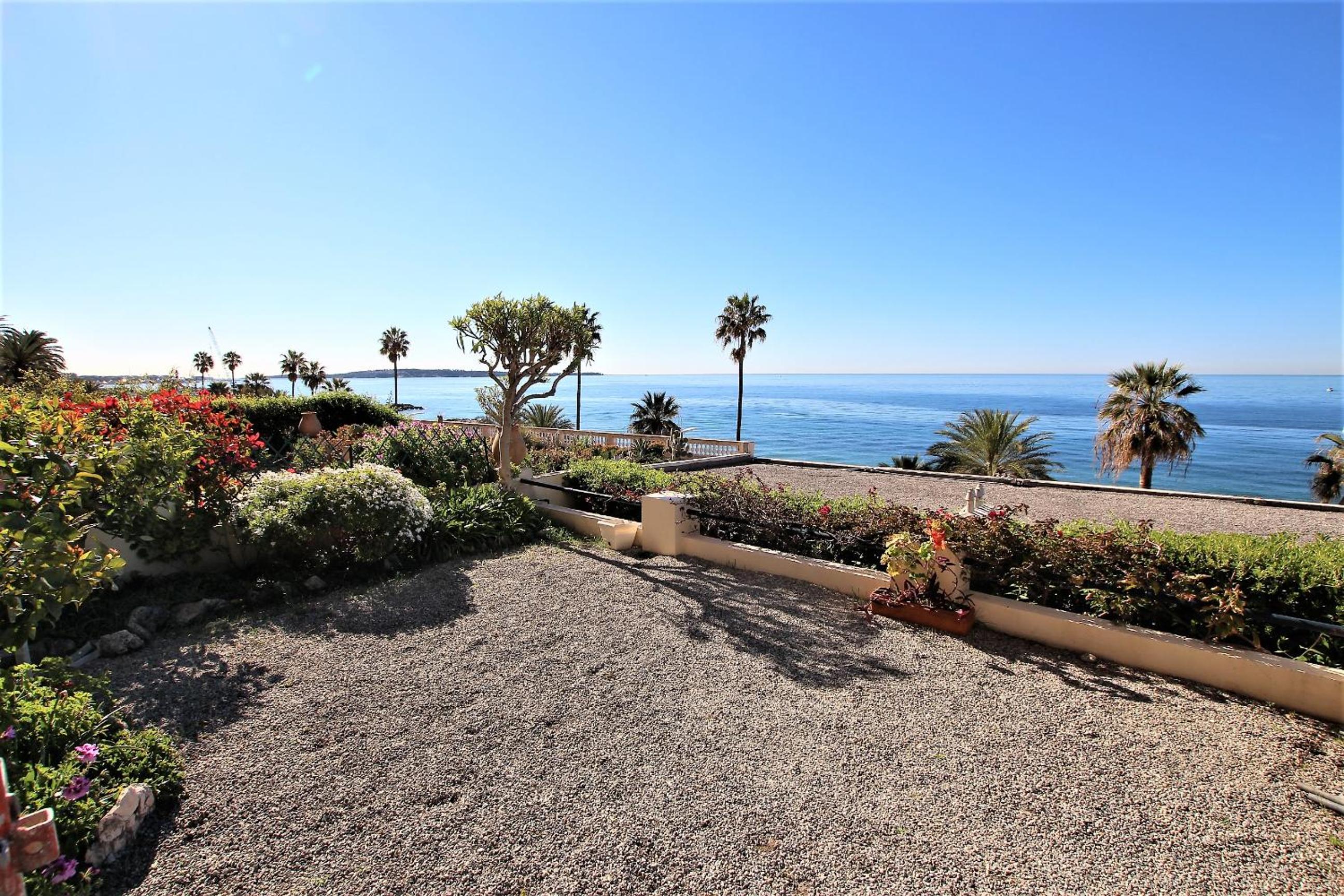 Sea View Apartment
