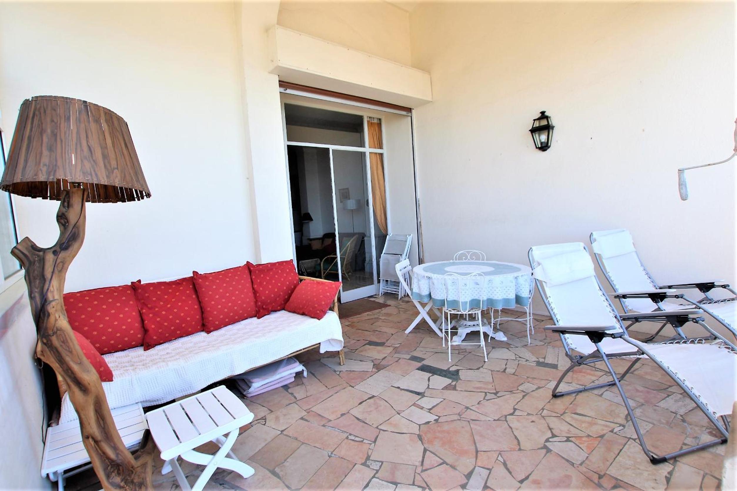 Sea View Apartment