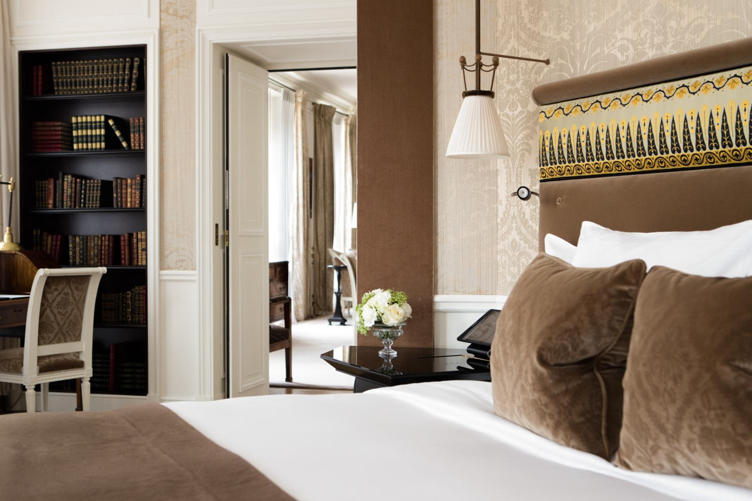 La Reserve Paris Hotel and Spa 24