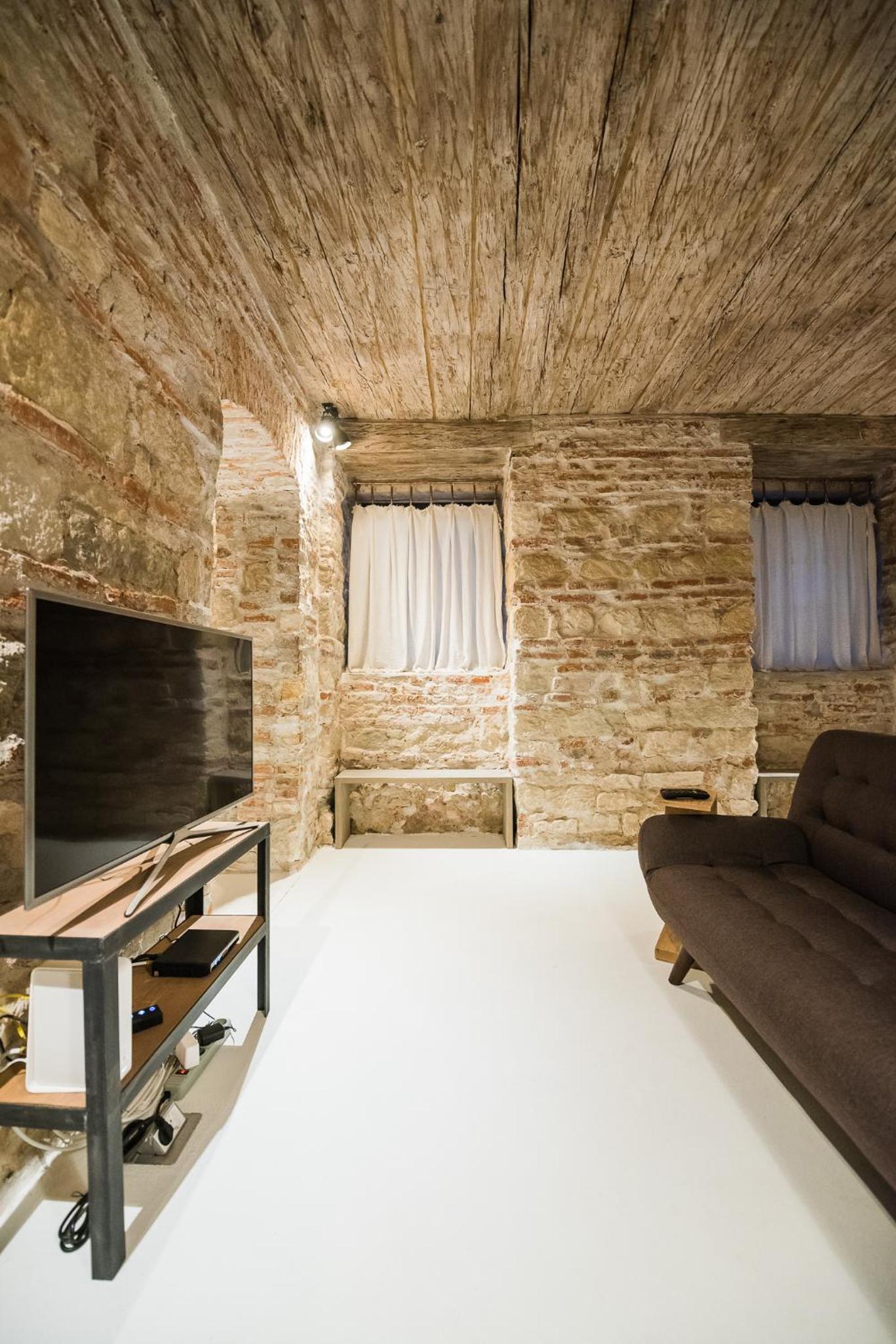 Old Central Apartment