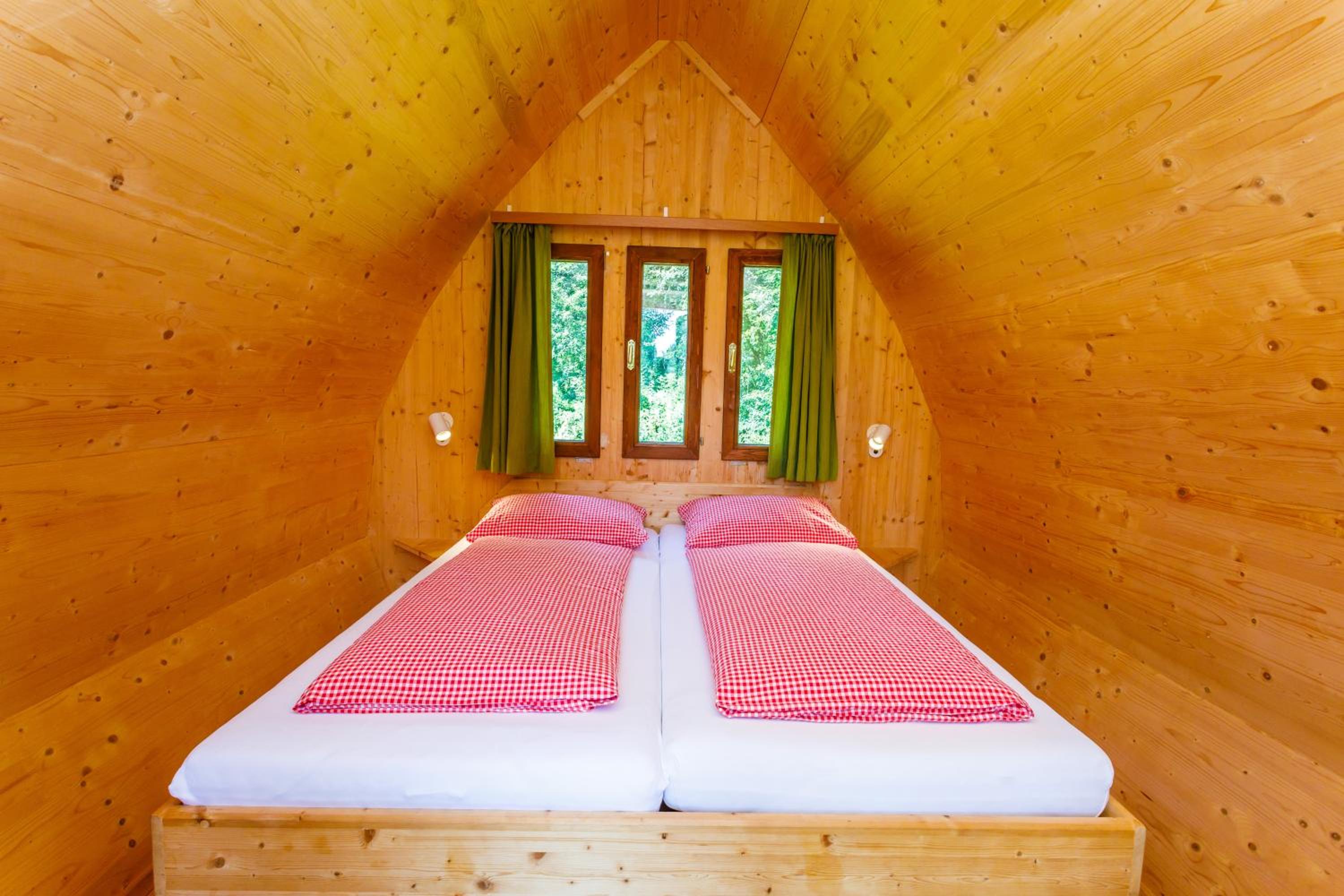 Camping & Pension Au an der Donau