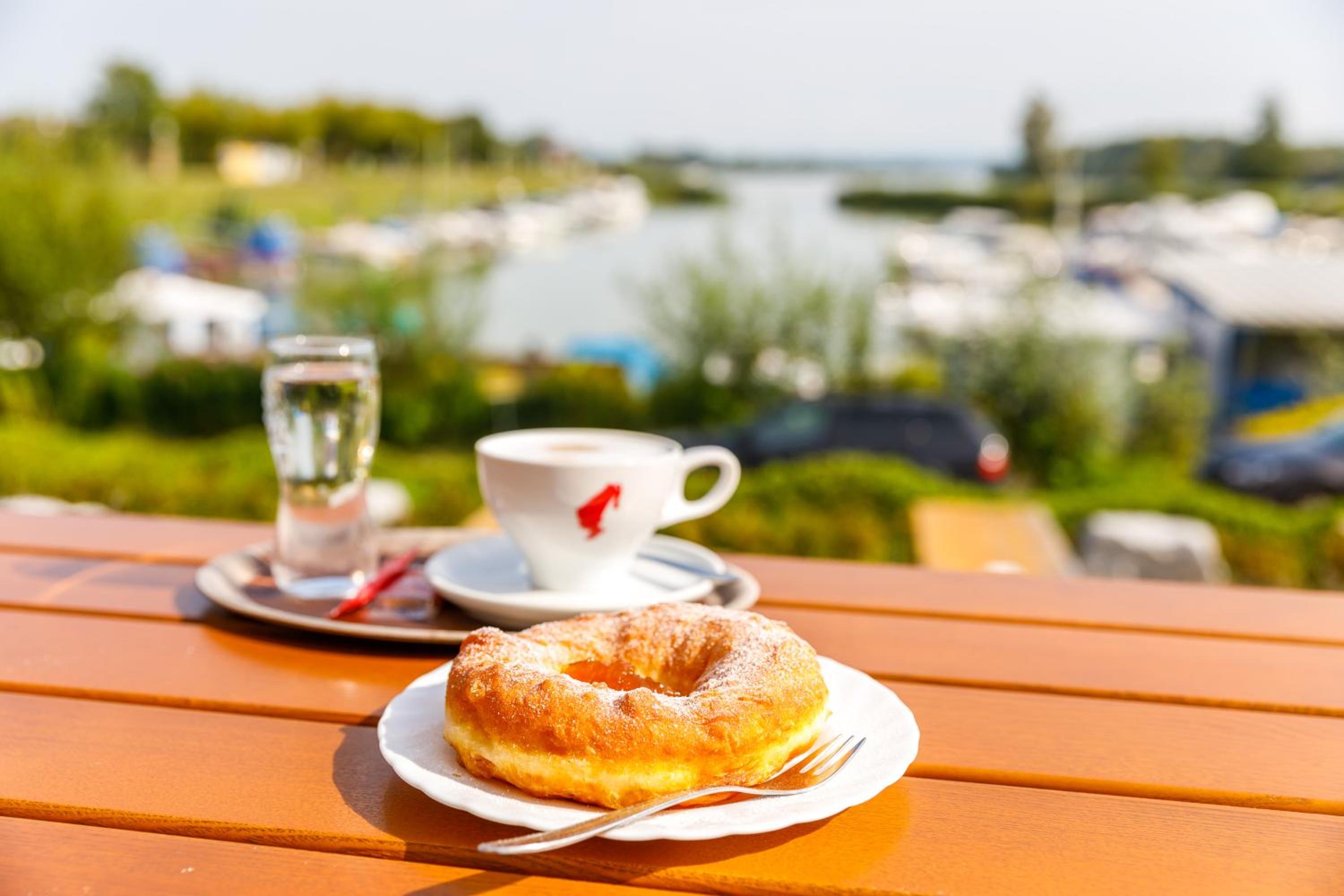 Camping & Pension Au an der Donau