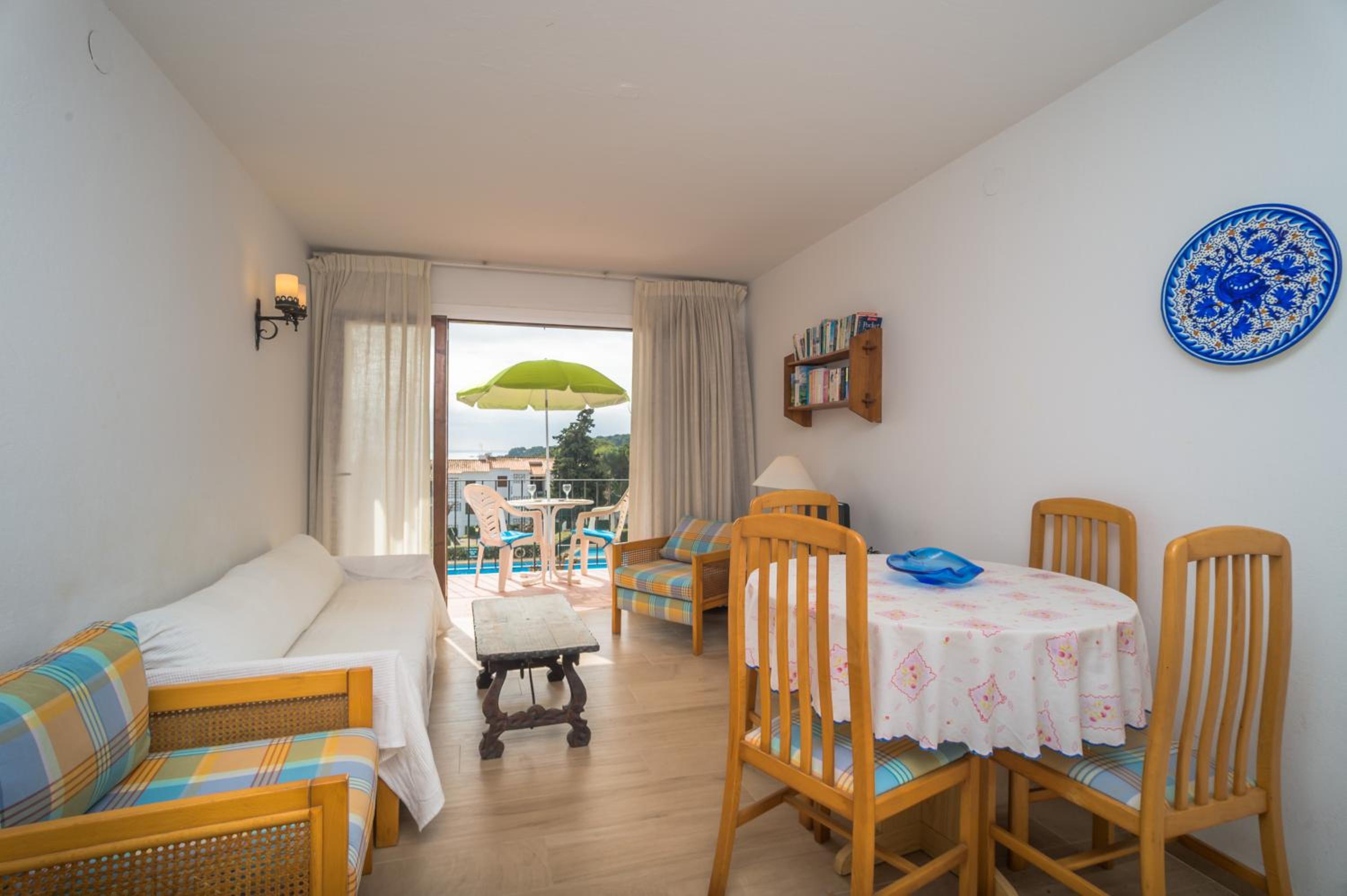 M-1 CALELLA DE PALAFRUGELL 4 PAX photo 3