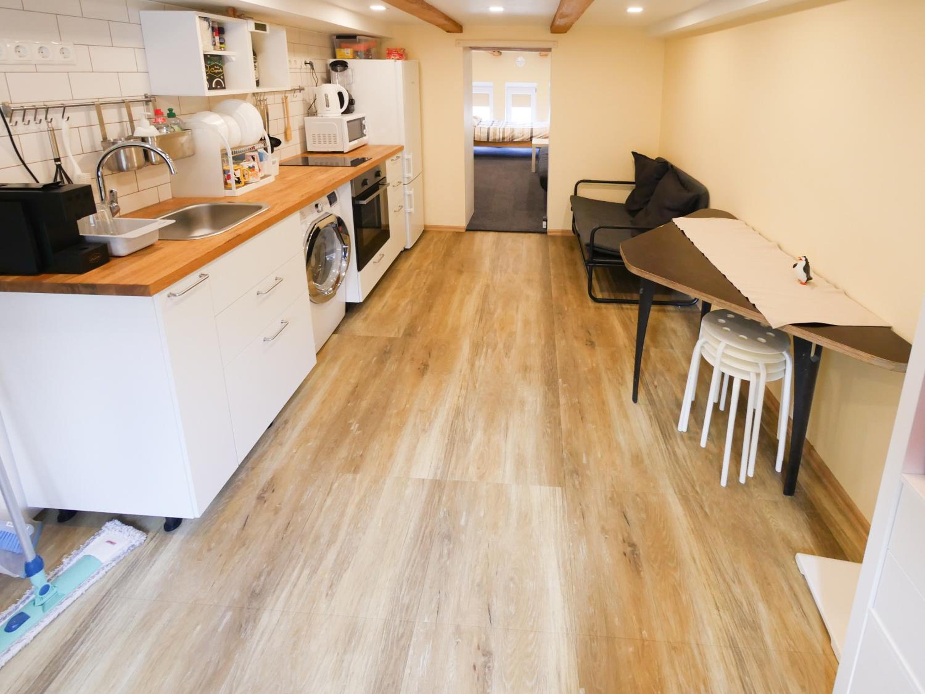 Low Ceiling Apartment