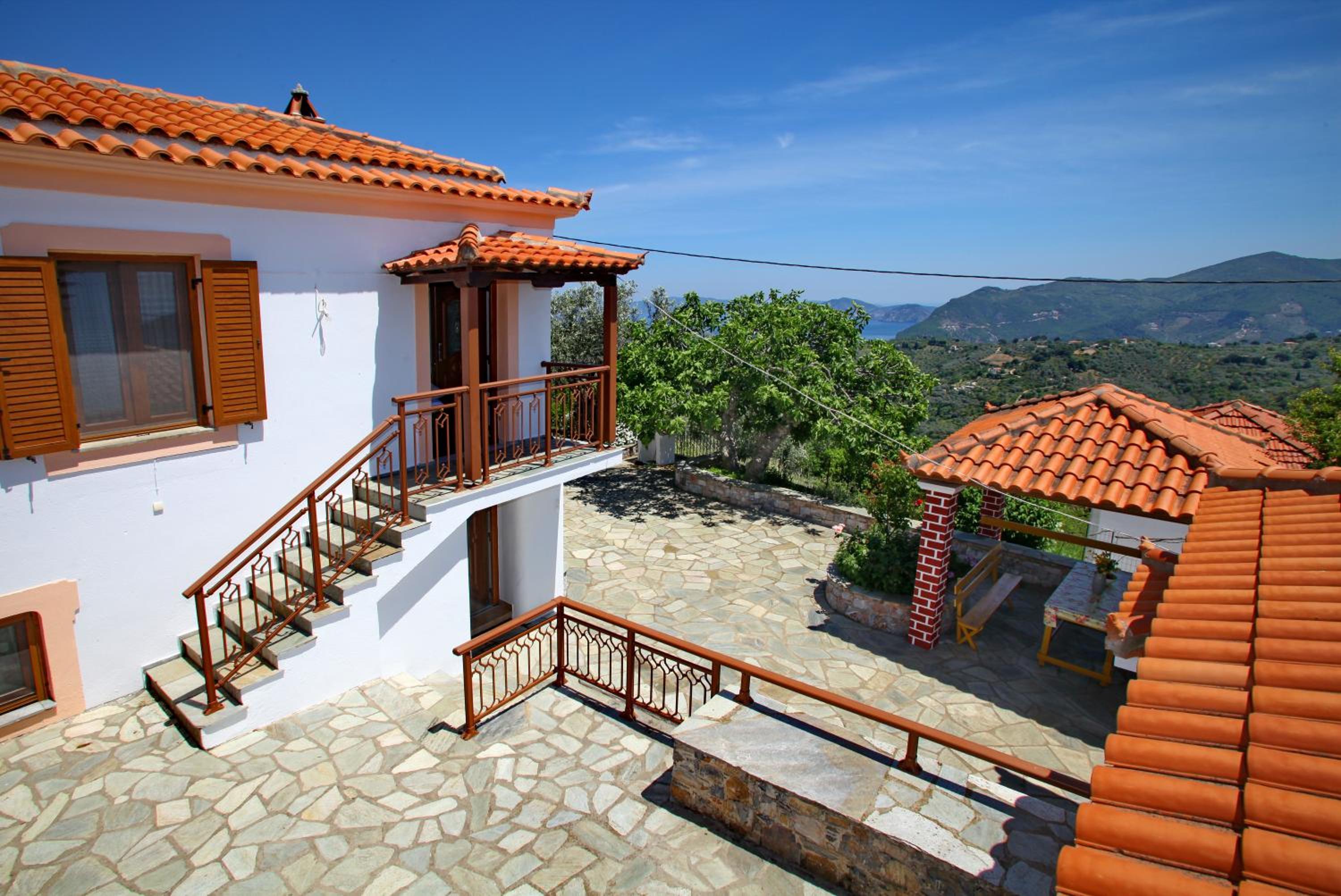Anania Cottage