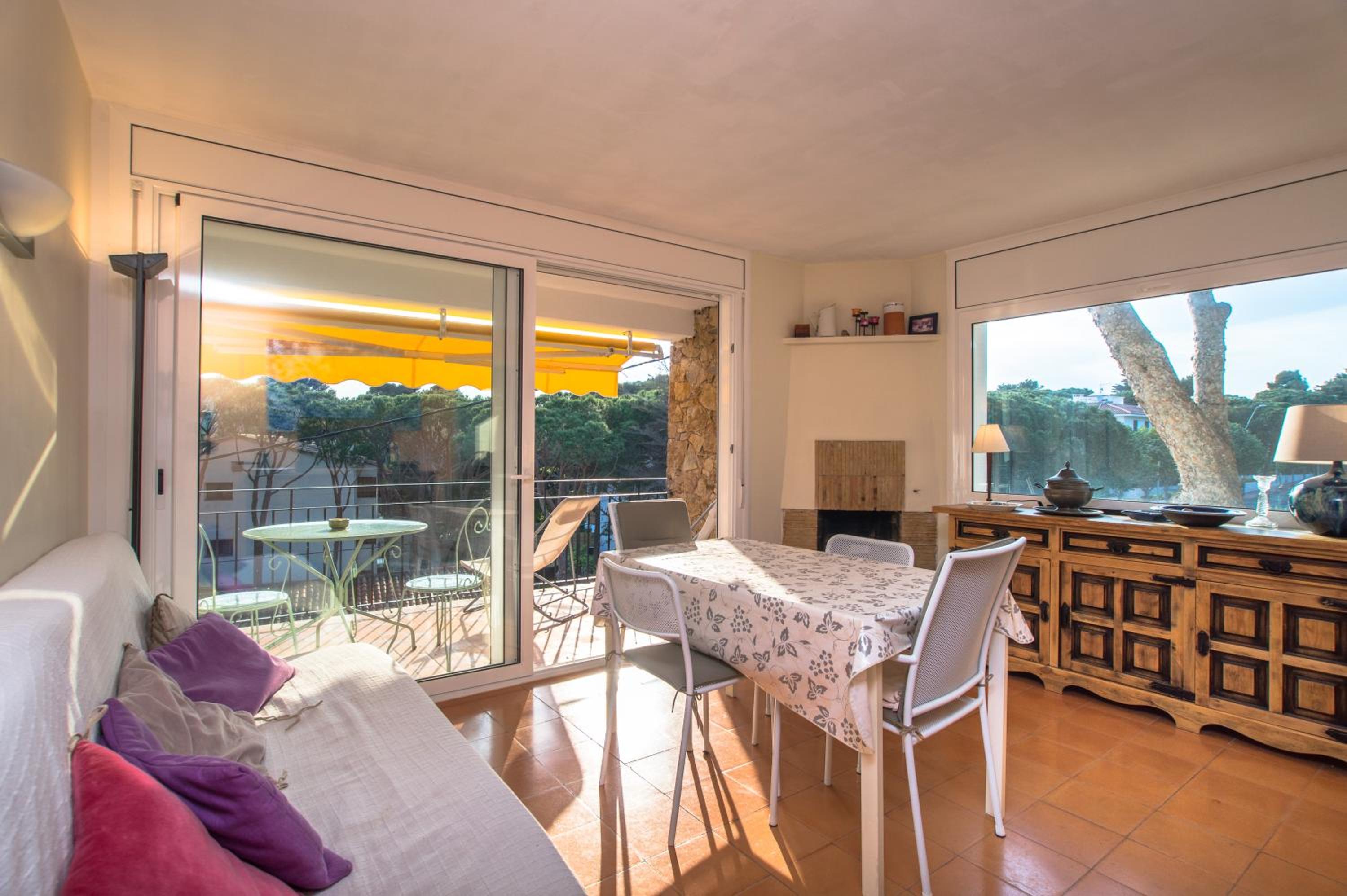 AY-3 CALELLA DE PALAFRUGELL, 4 PaX photo 3