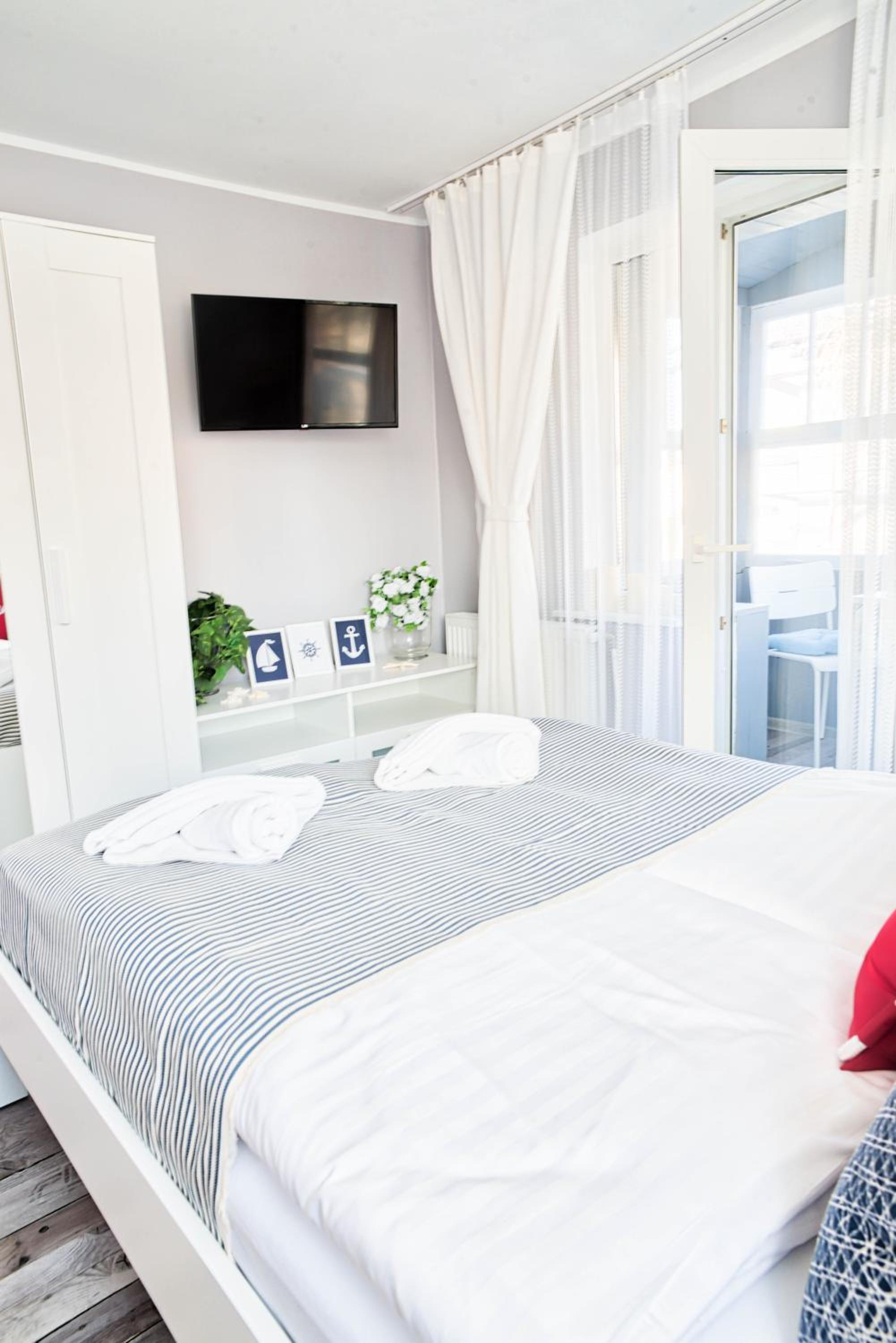 Morning Star Apartments