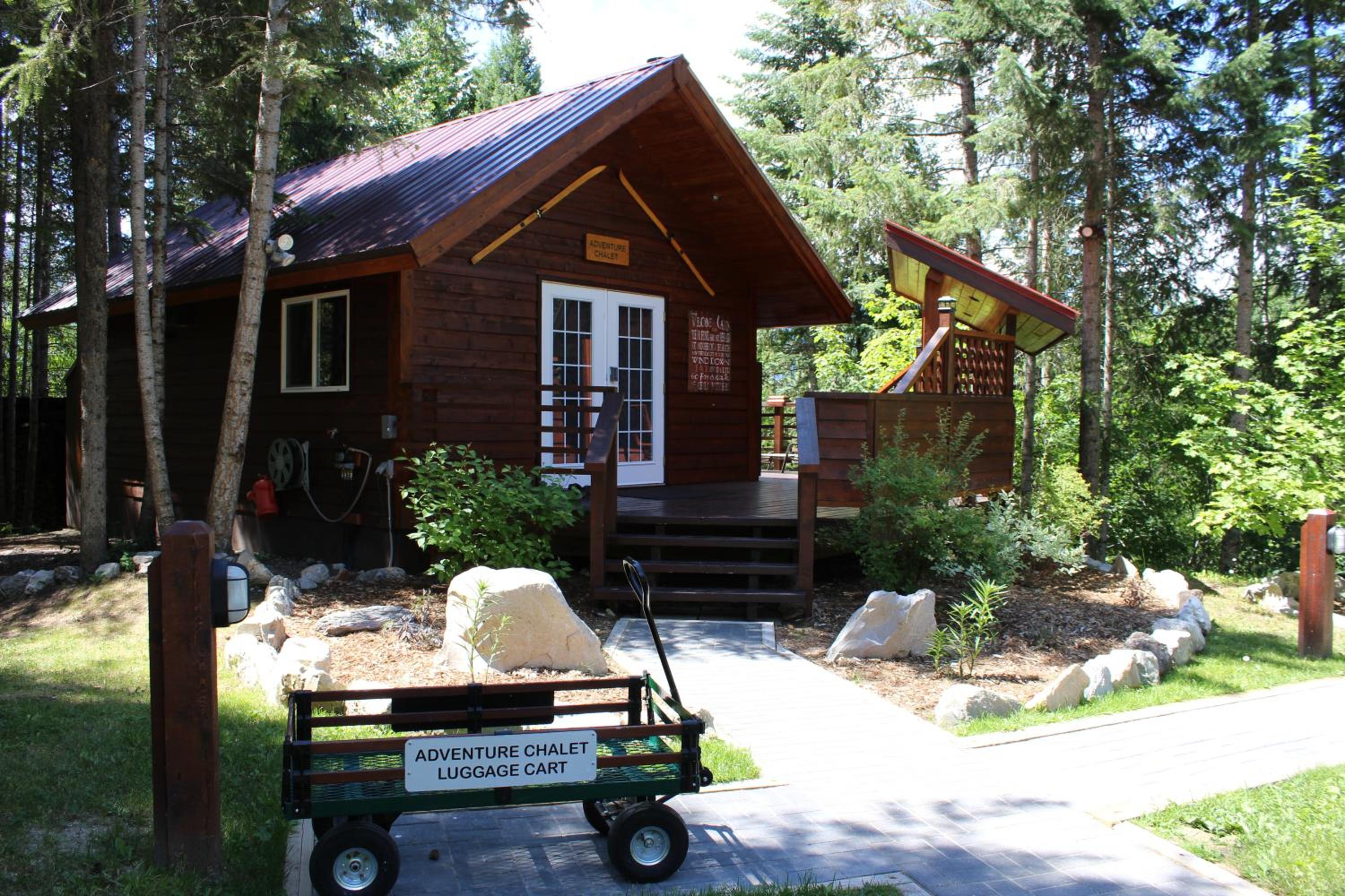 Golden Vacations - Cedar House Restaurant  Chalets - Property Image 80