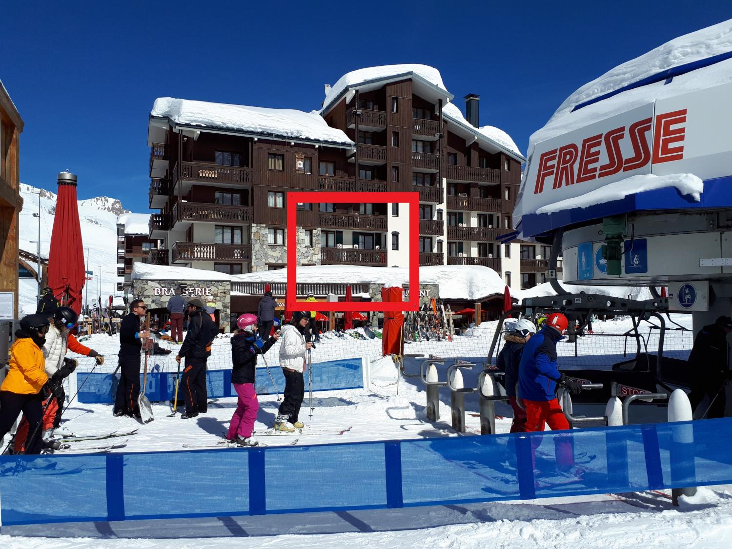 Résidence rond point des pistes accès direct funiculaire exposé sud view 3