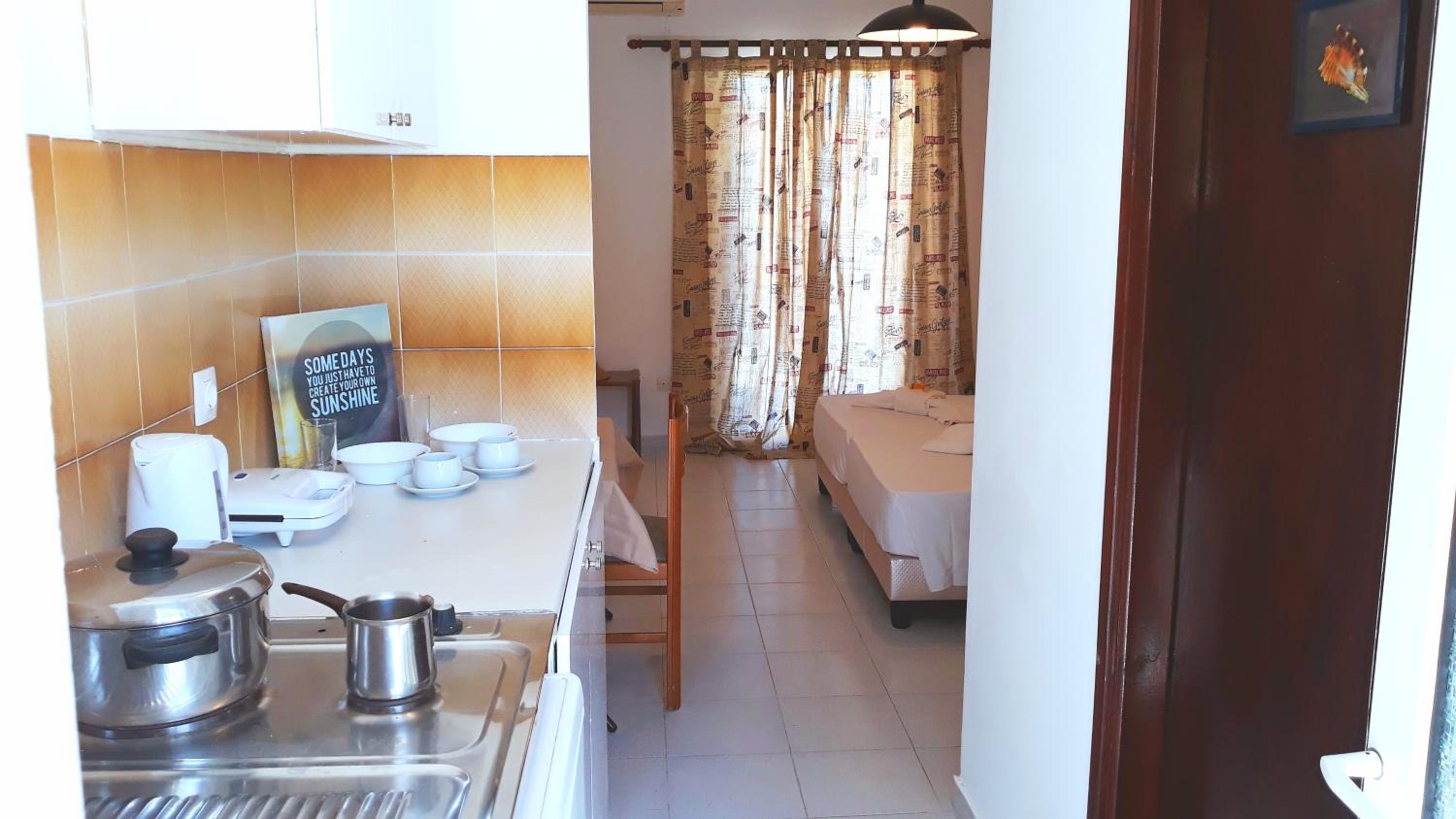 Holidays Studios & Apartments