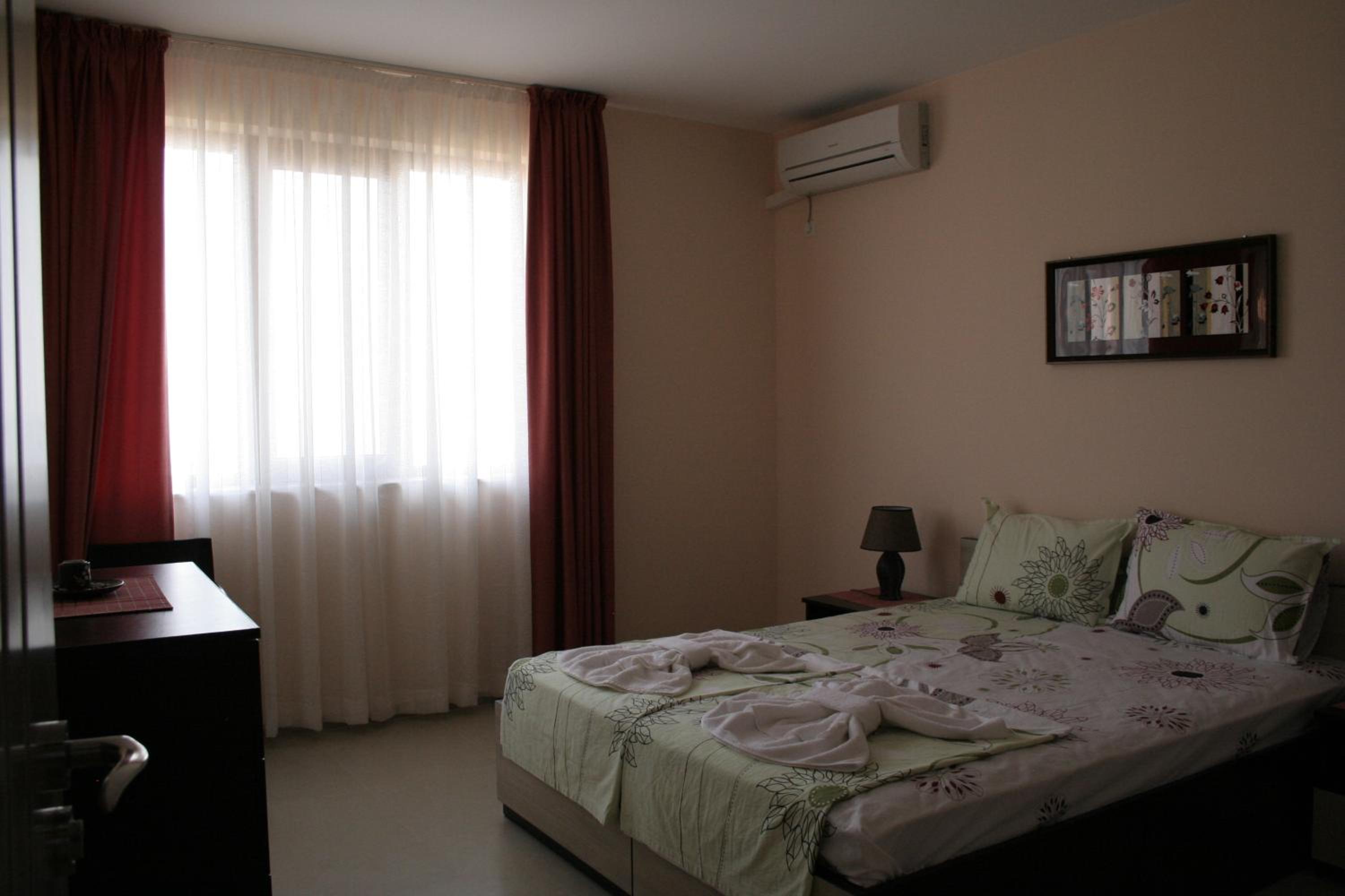 Photo 43