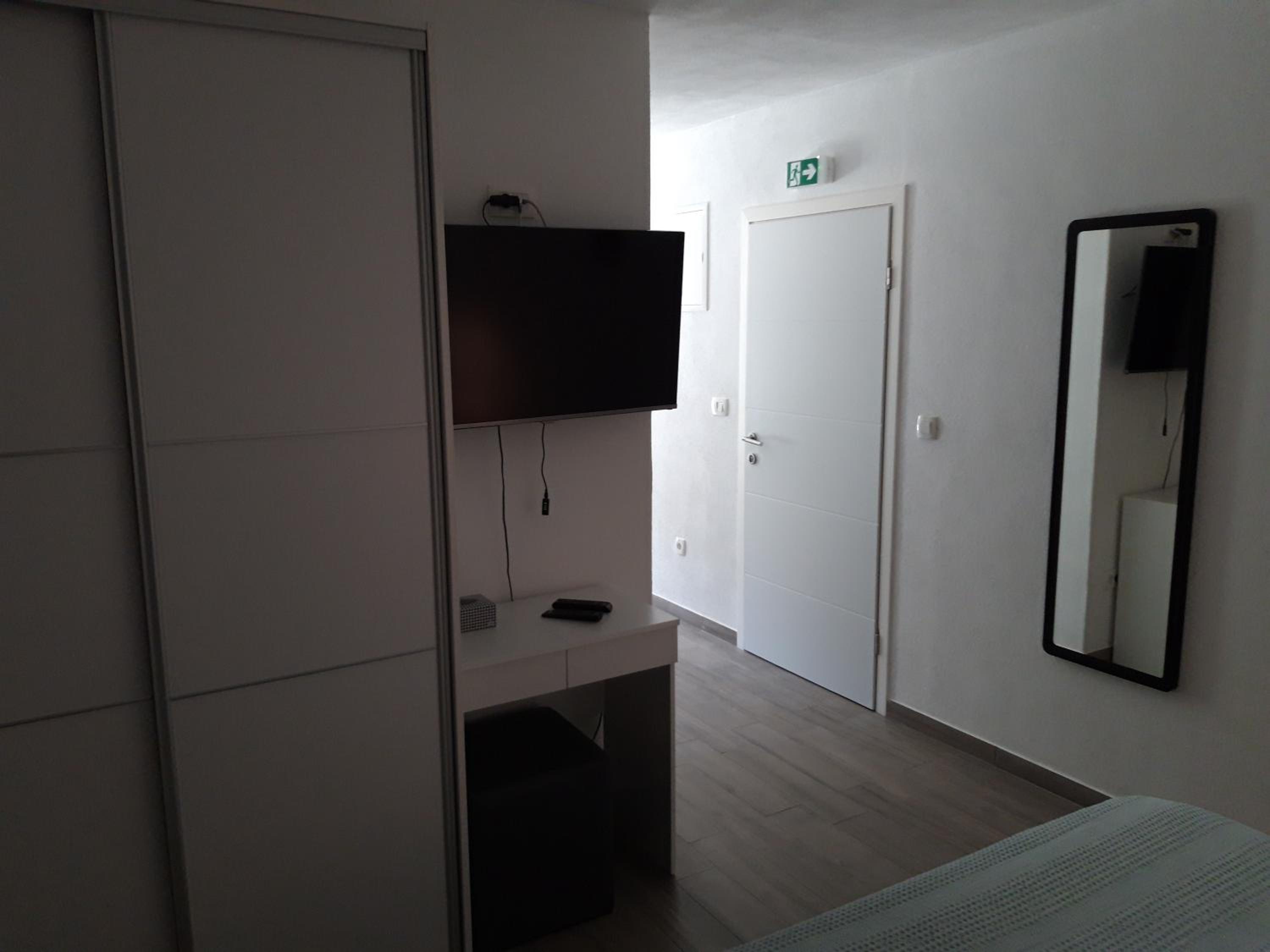 Photo 48