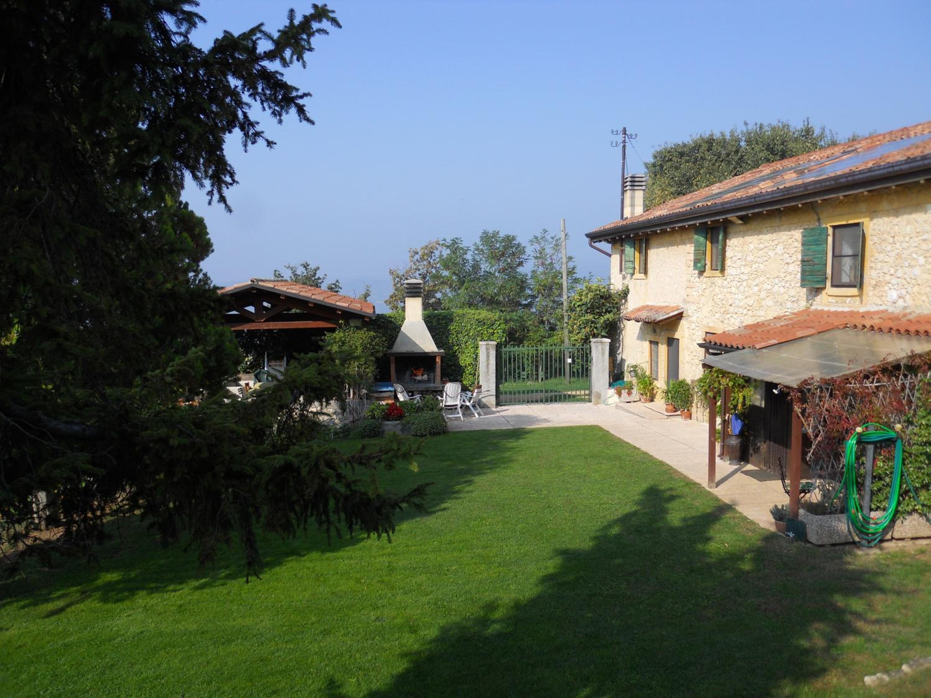 Photo 23