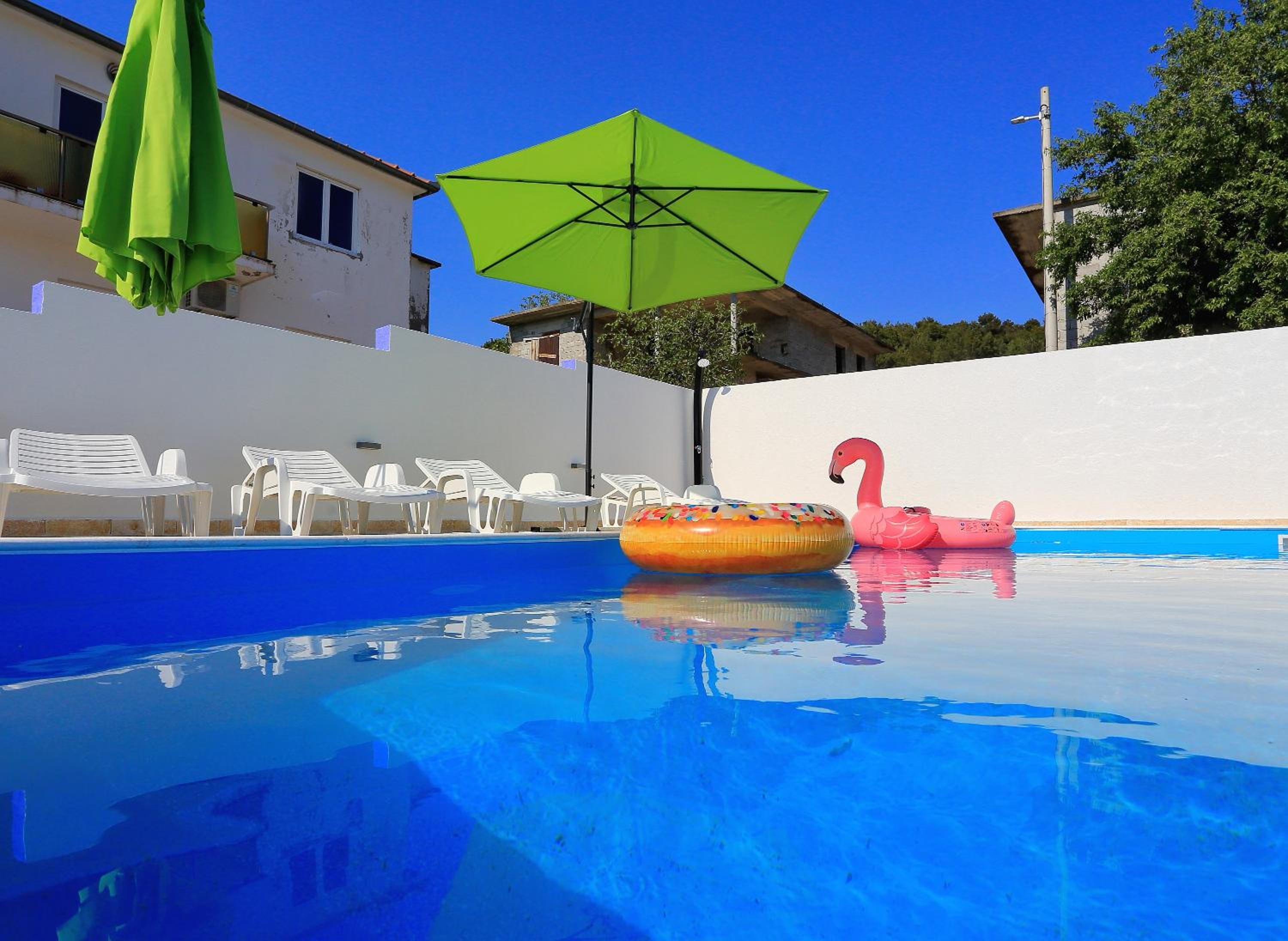 Apartment and pool Nika