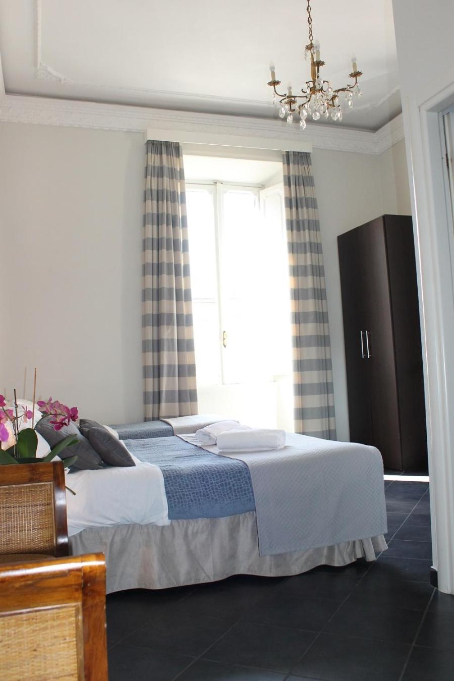 Little Rose Rooms