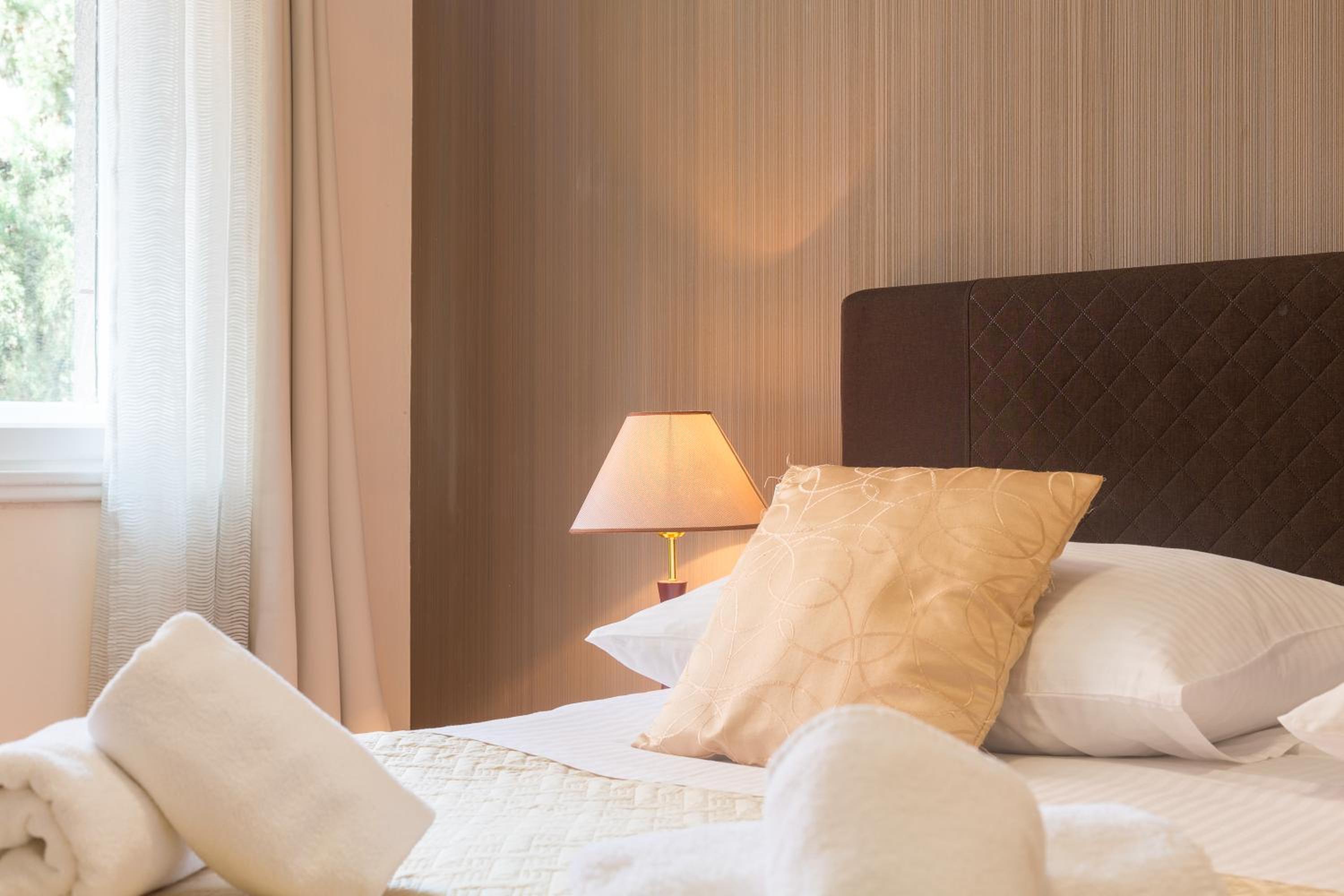 Golden Split Rooms