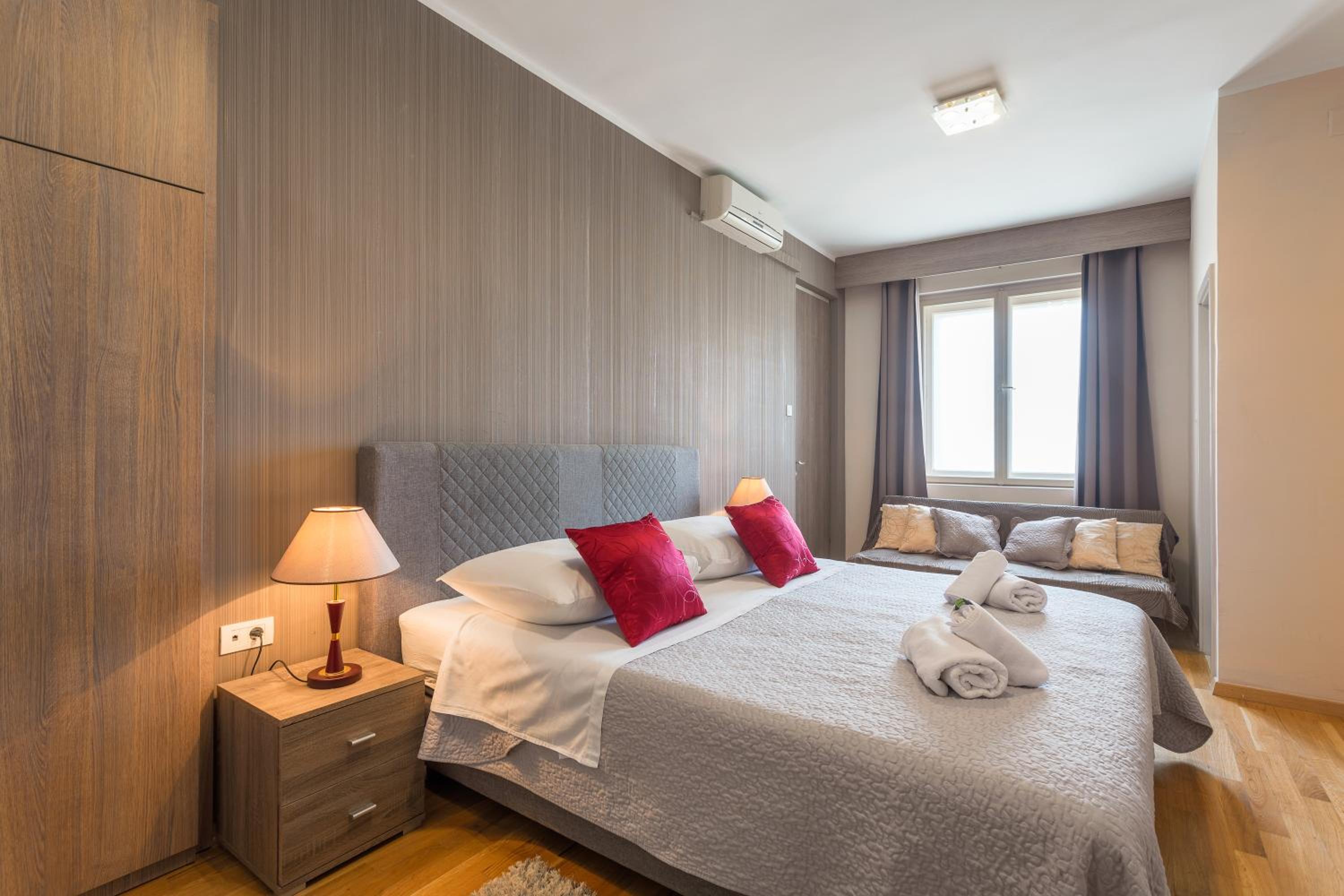 Golden Split Rooms