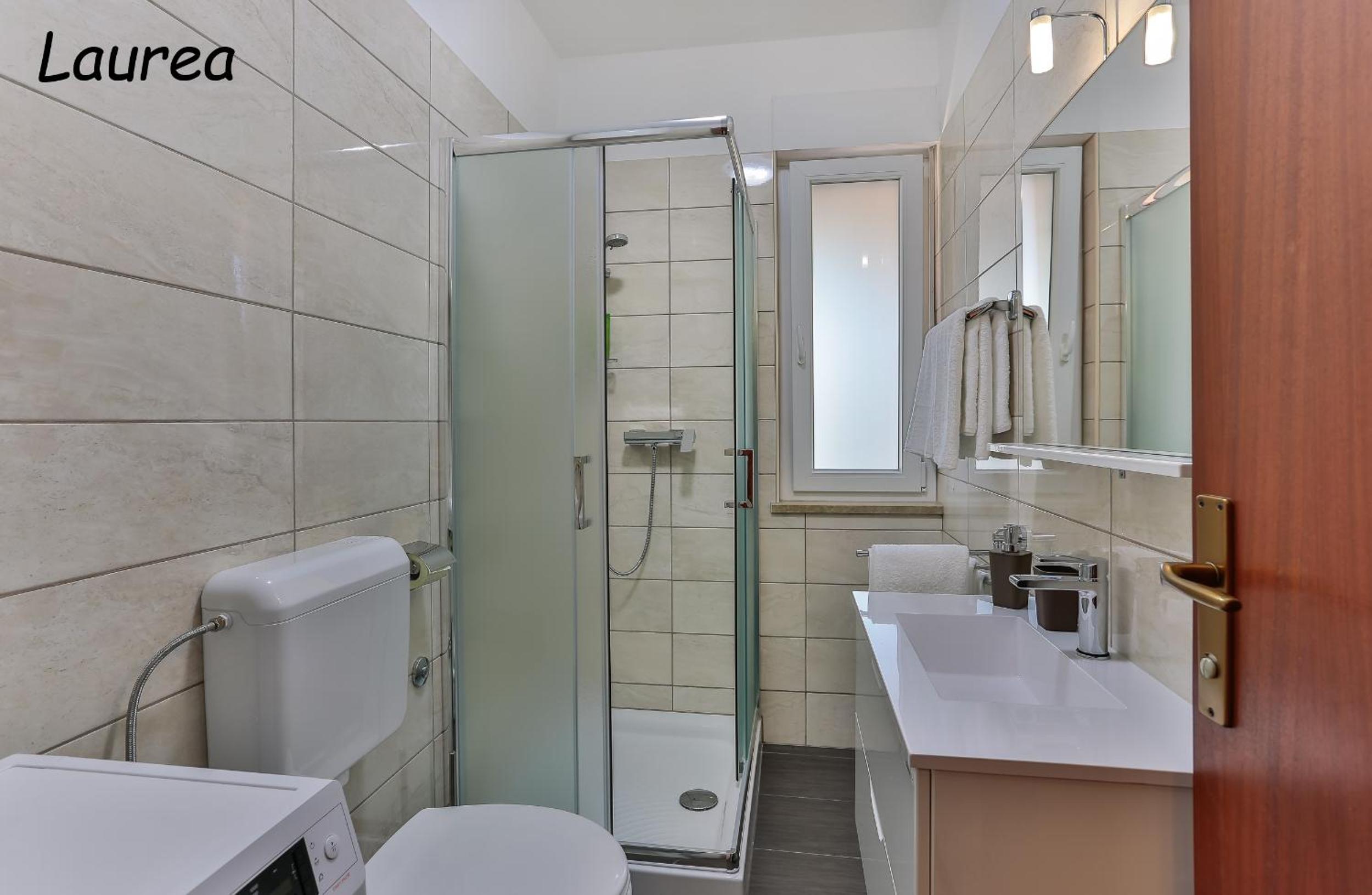 Laurea & Casia en Pula